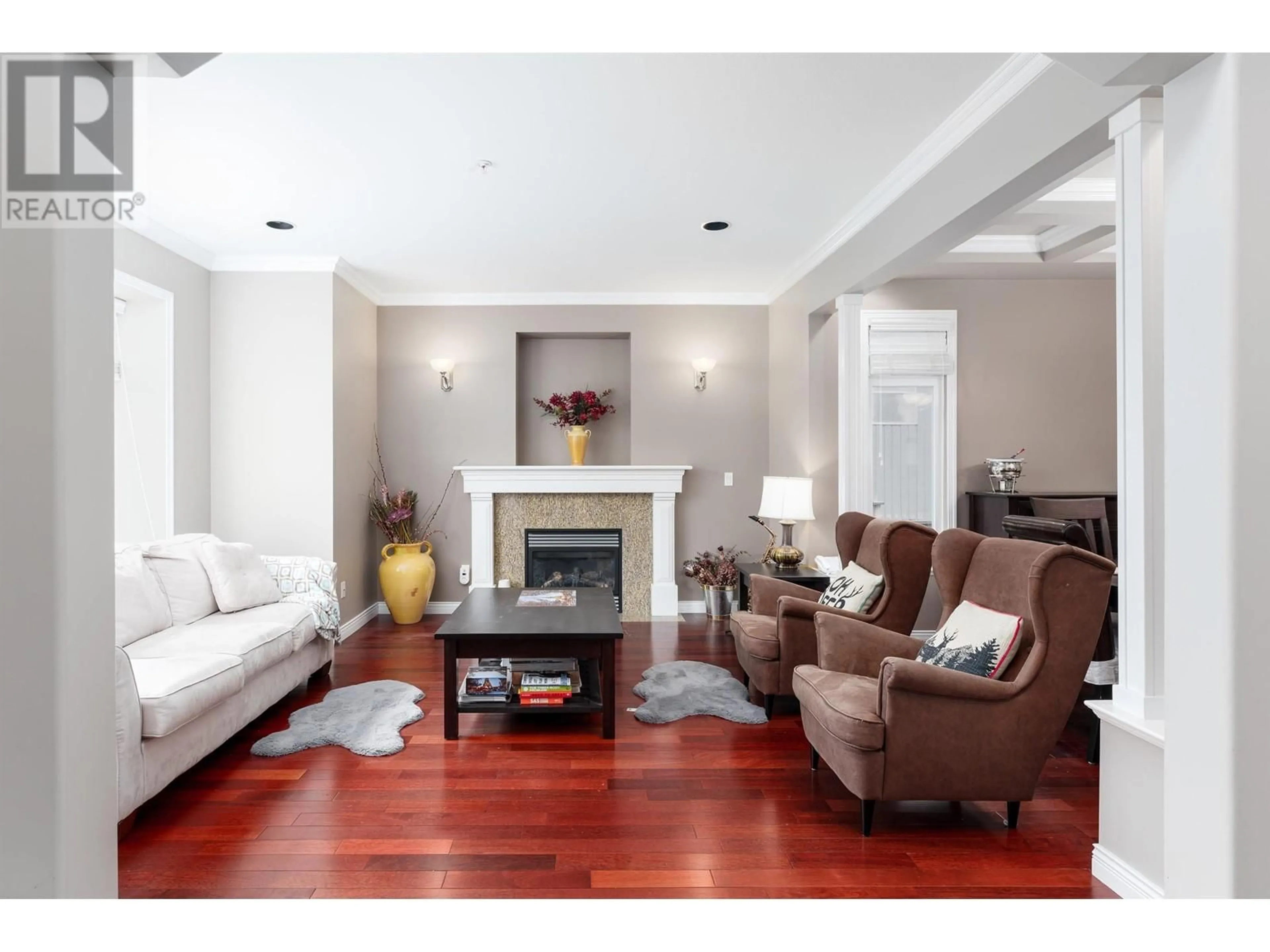 Living room, wood floors for 2355 E 54TH AVENUE, Vancouver British Columbia V5S1X1