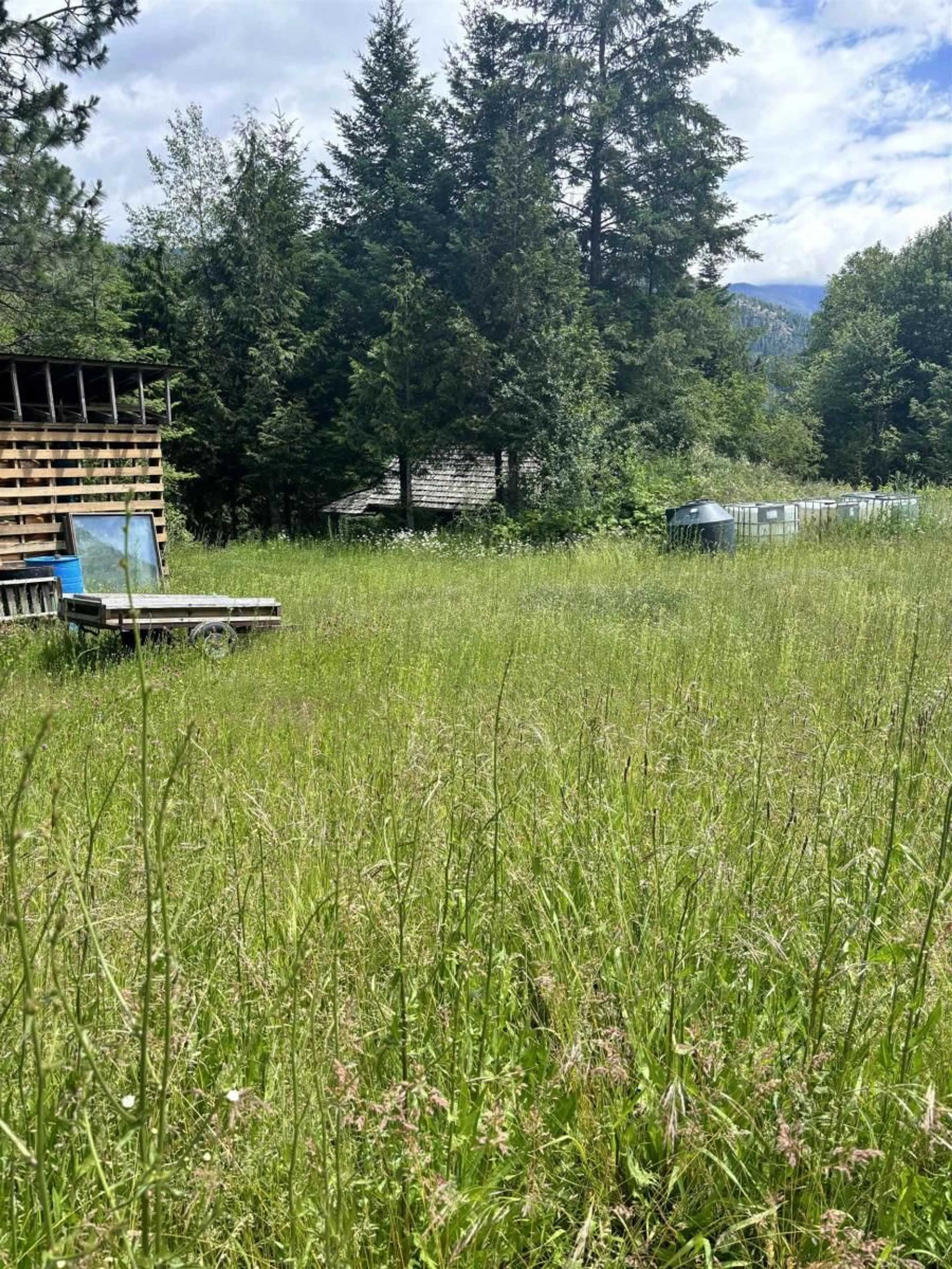 Shed for 53202 CHAUMOX ROAD, Boston Bar / Lytton British Columbia V0K1C0