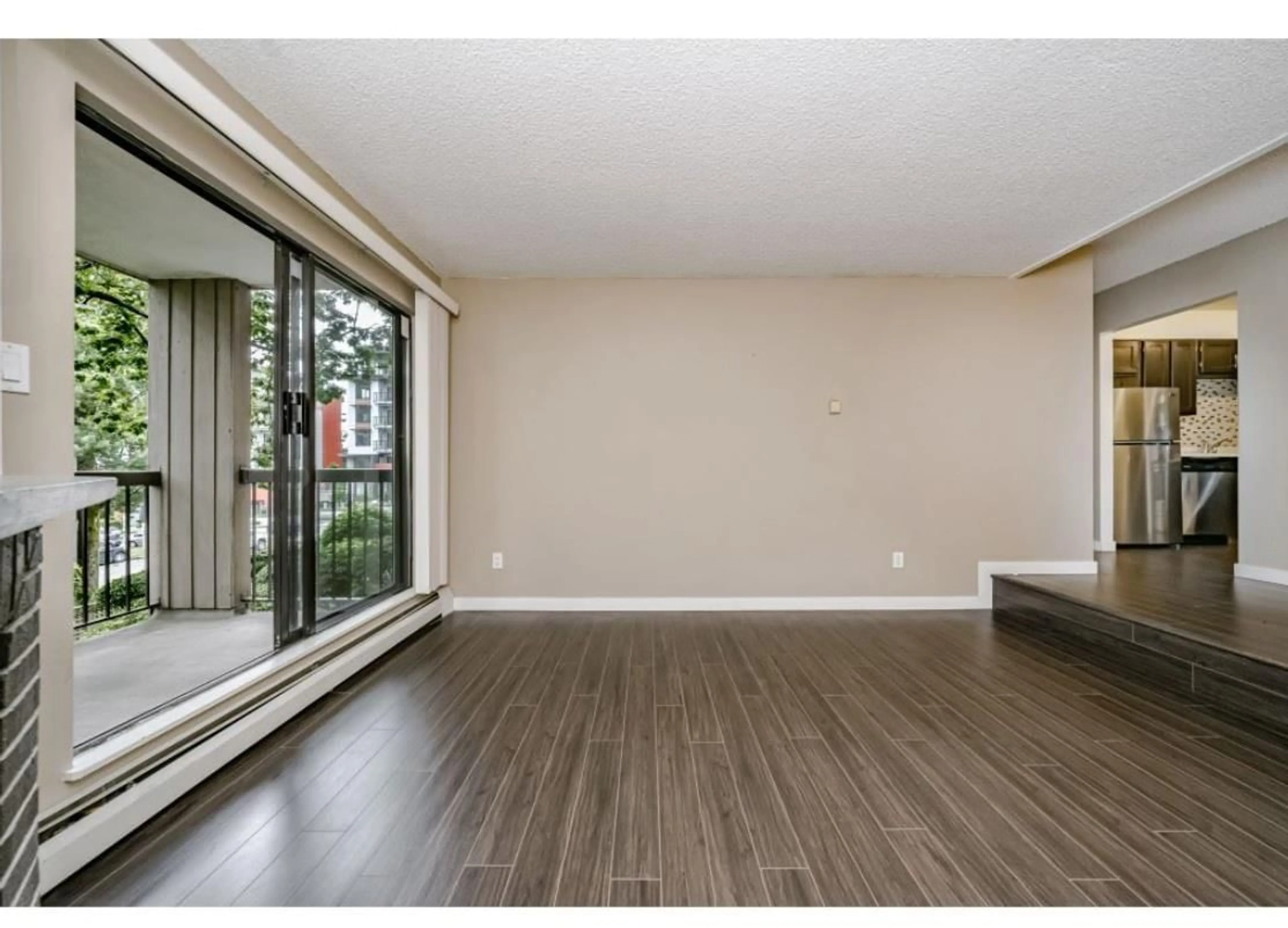 A pic of a room for 2106 - 13819 100, Surrey British Columbia V3T5L1