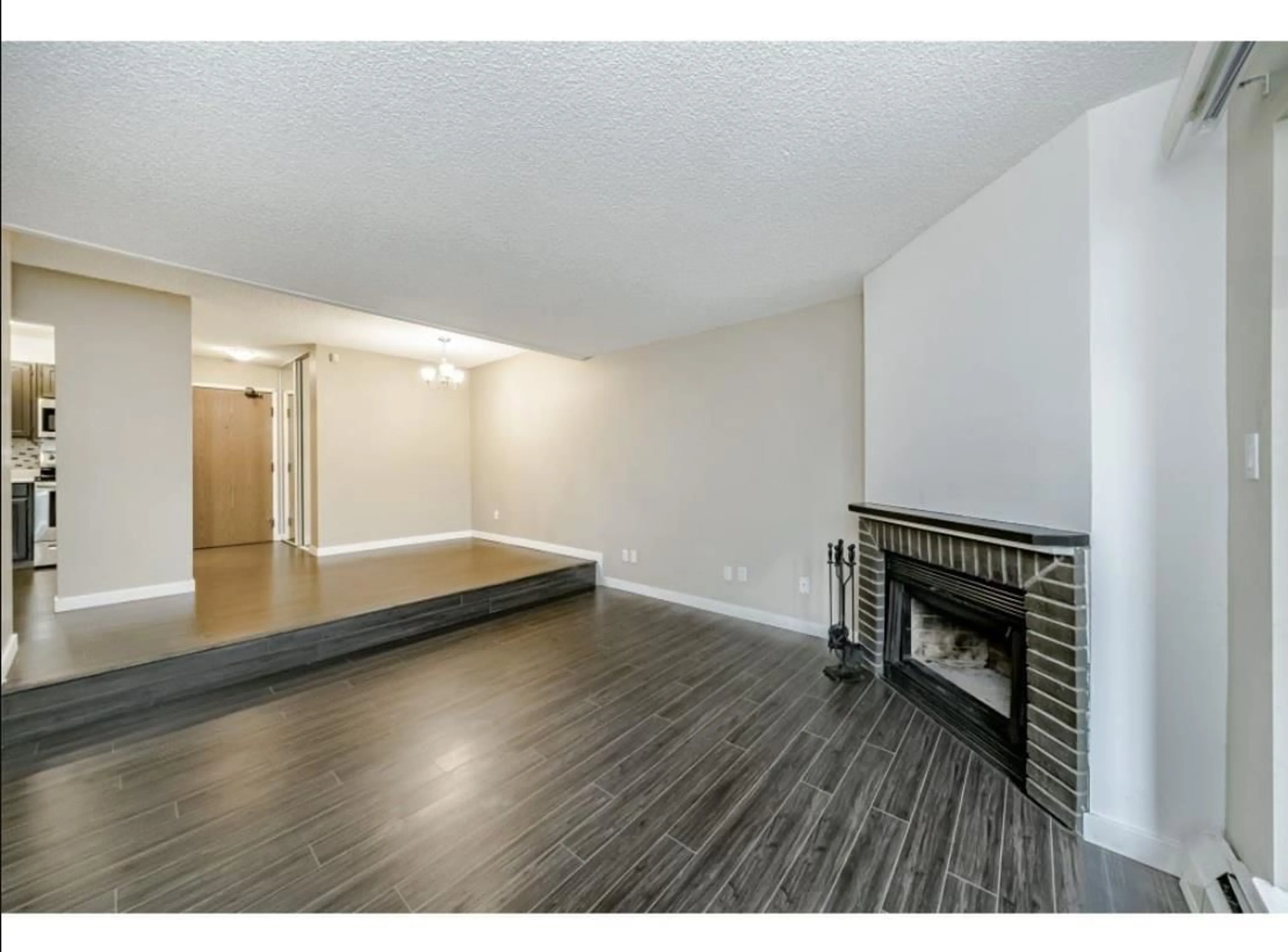 A pic of a room for 2106 - 13819 100, Surrey British Columbia V3T5L1