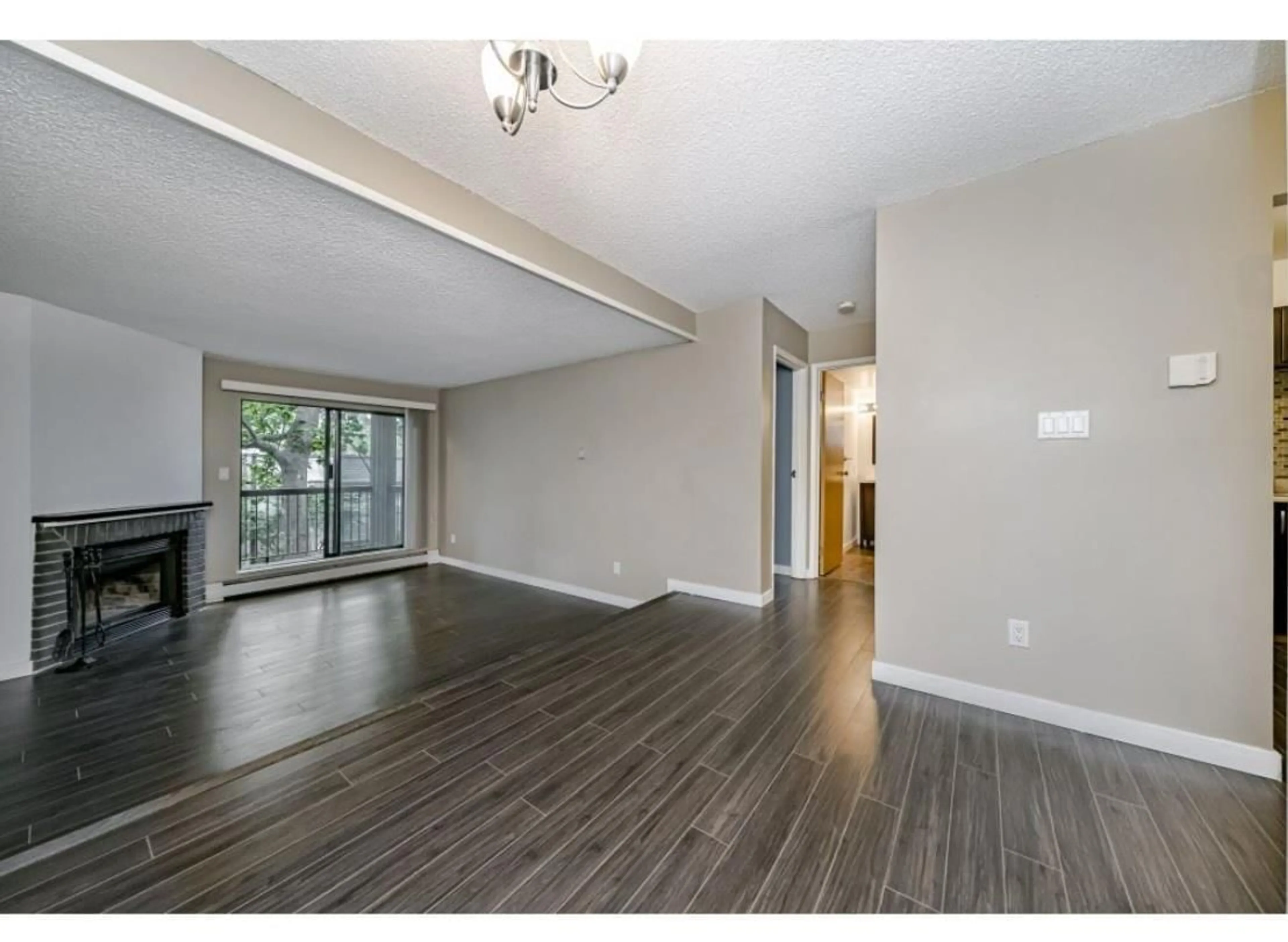 A pic of a room for 2106 - 13819 100, Surrey British Columbia V3T5L1