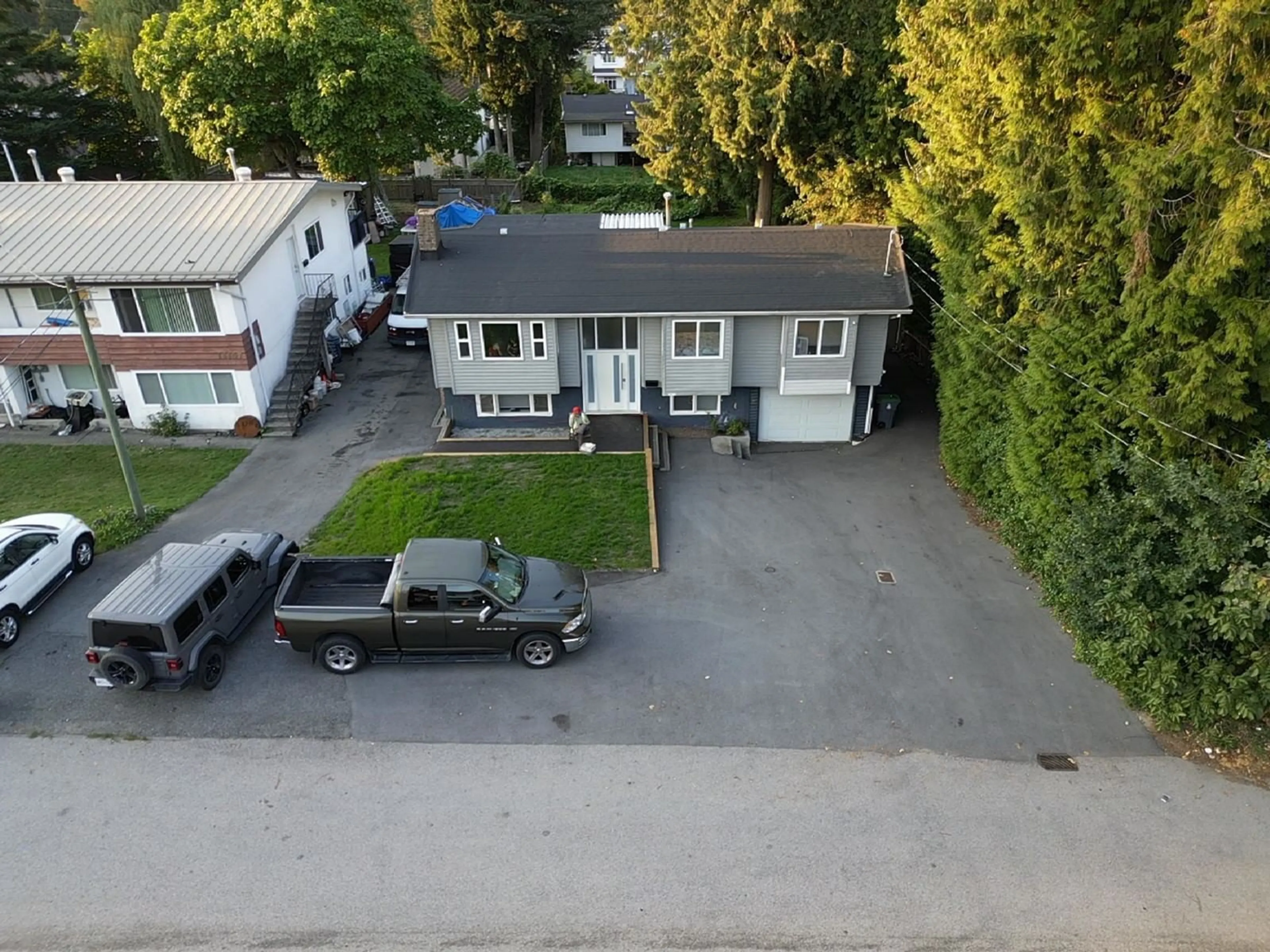 Frontside or backside of a home, the street view for 13115 107A AVENUE, Surrey British Columbia V3T2G9