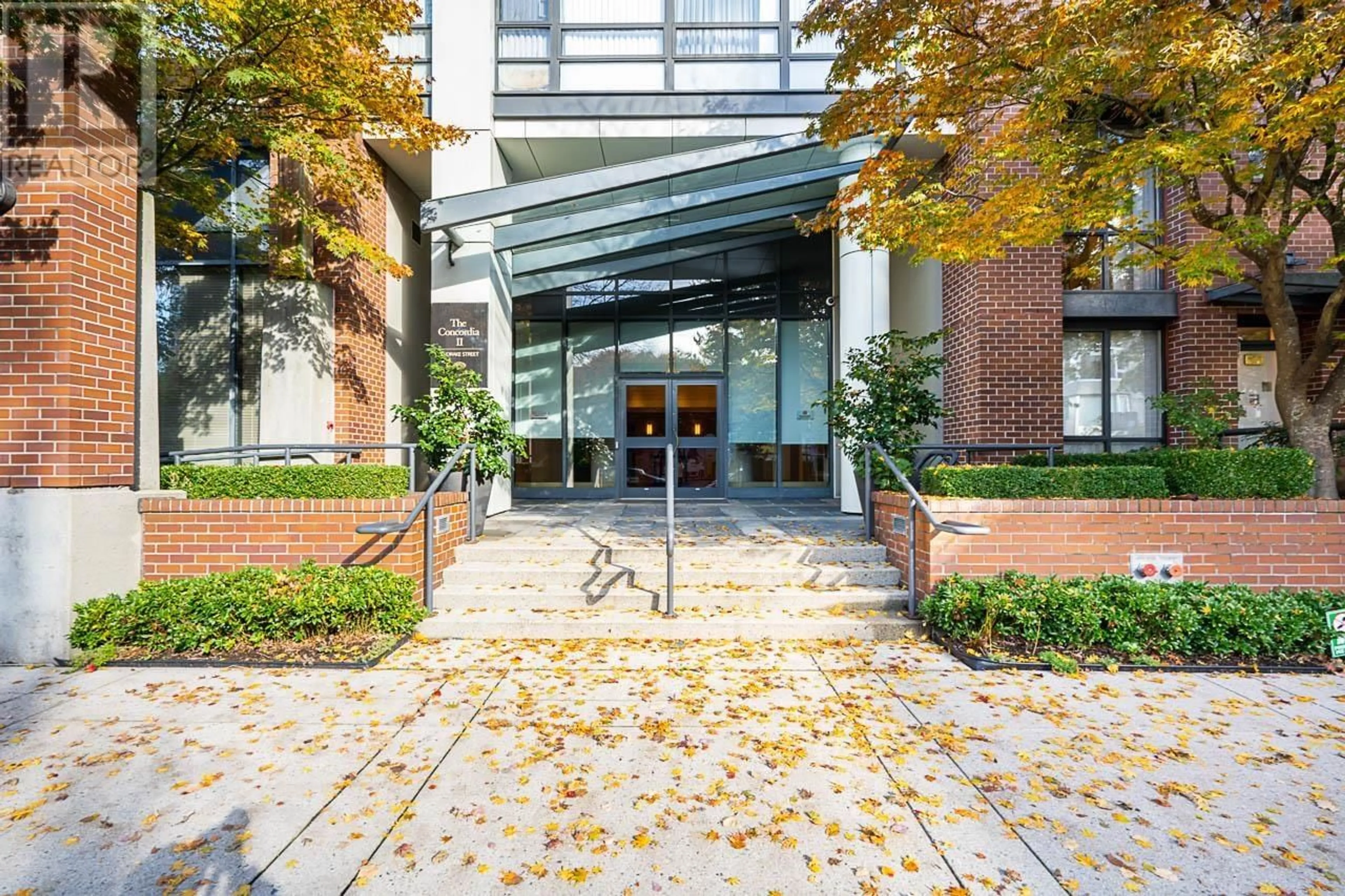 Indoor lobby, carpet floors for 6D 139 DRAKE STREET, Vancouver British Columbia V6Z2T8