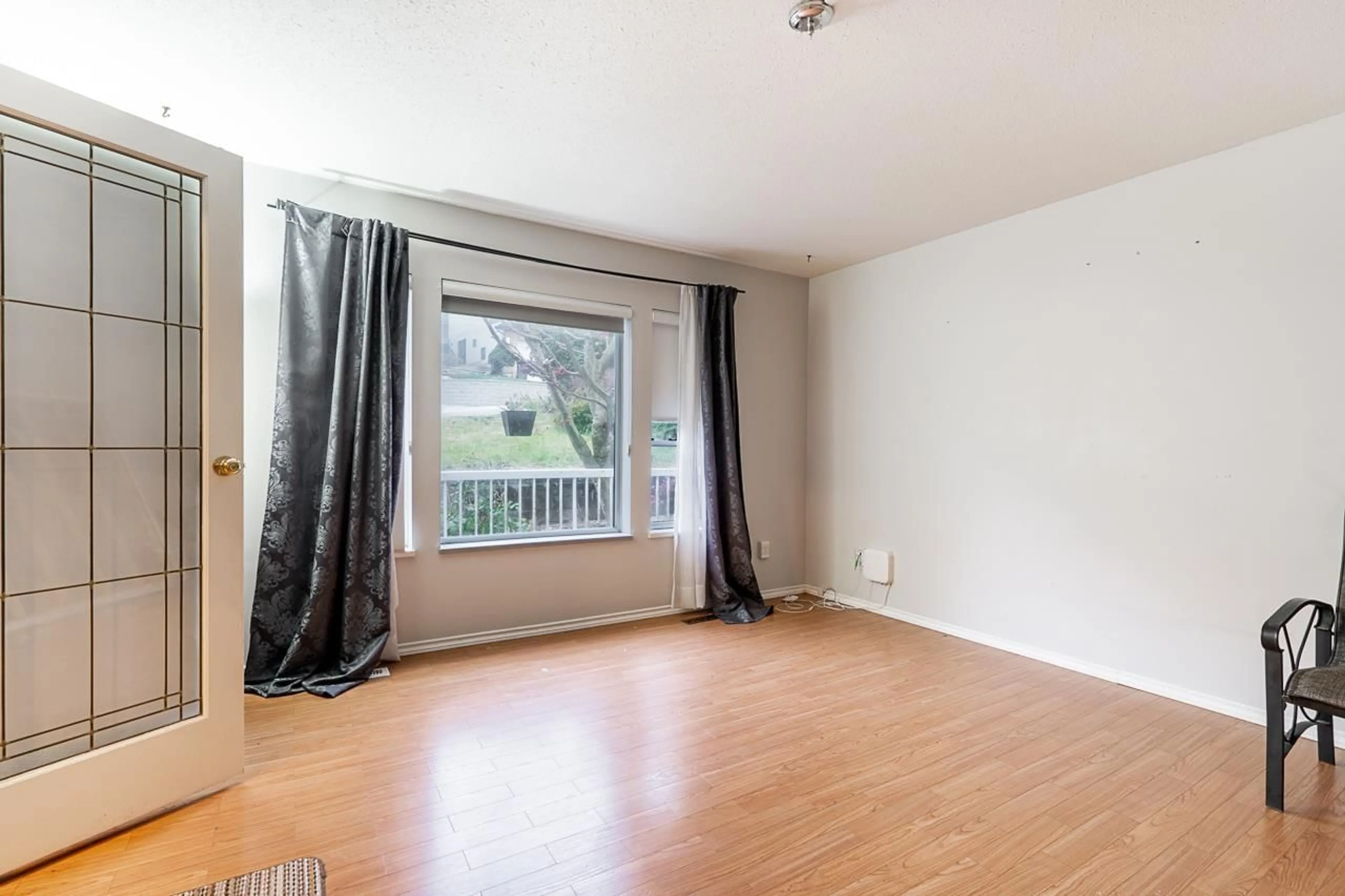 A pic of a room, wood floors for 11681 99A AVENUE, Surrey British Columbia V3V7K5