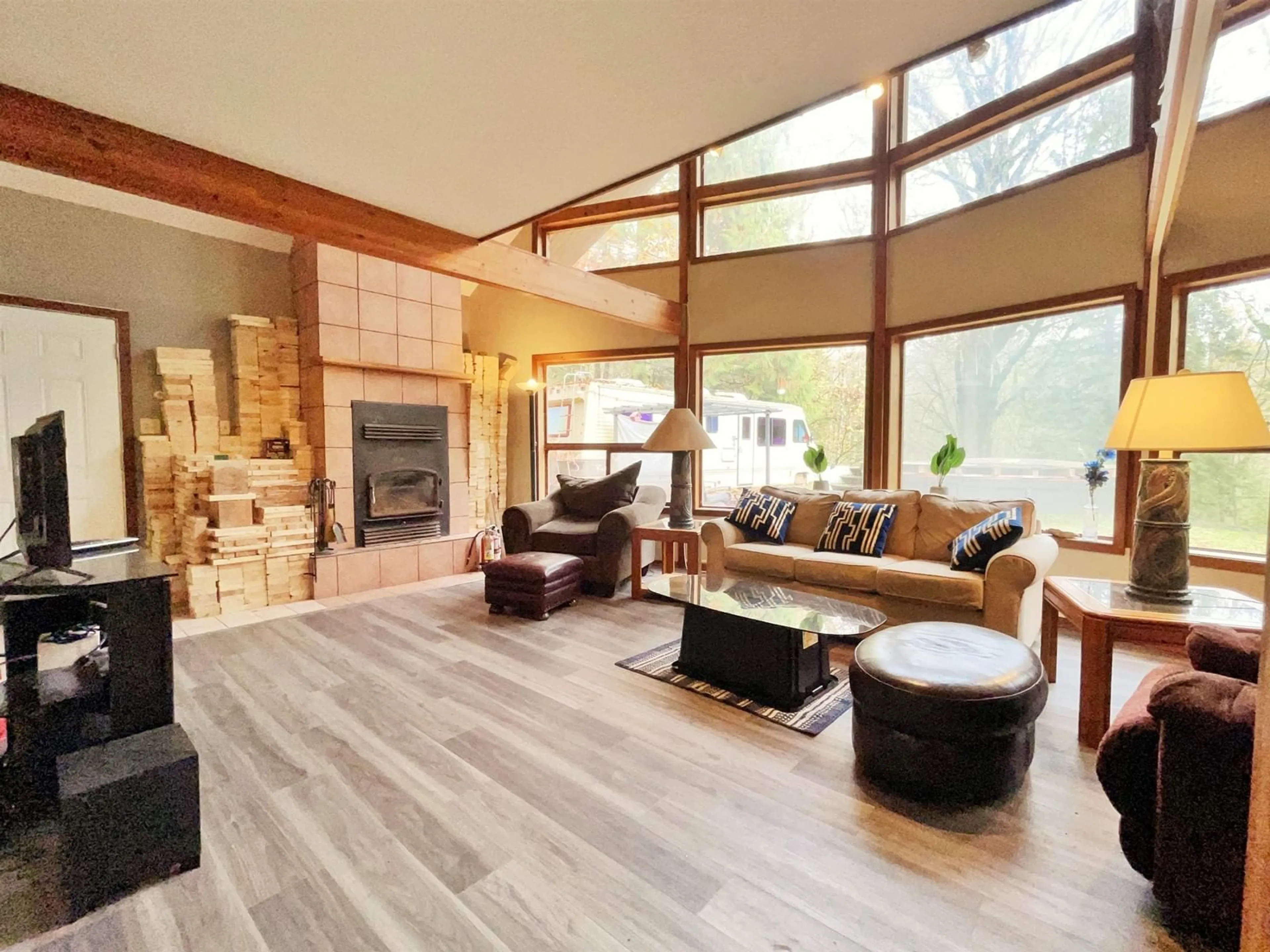 Living room, wood floors for 43583 OHMAN ROAD, Mission British Columbia V0M1N0