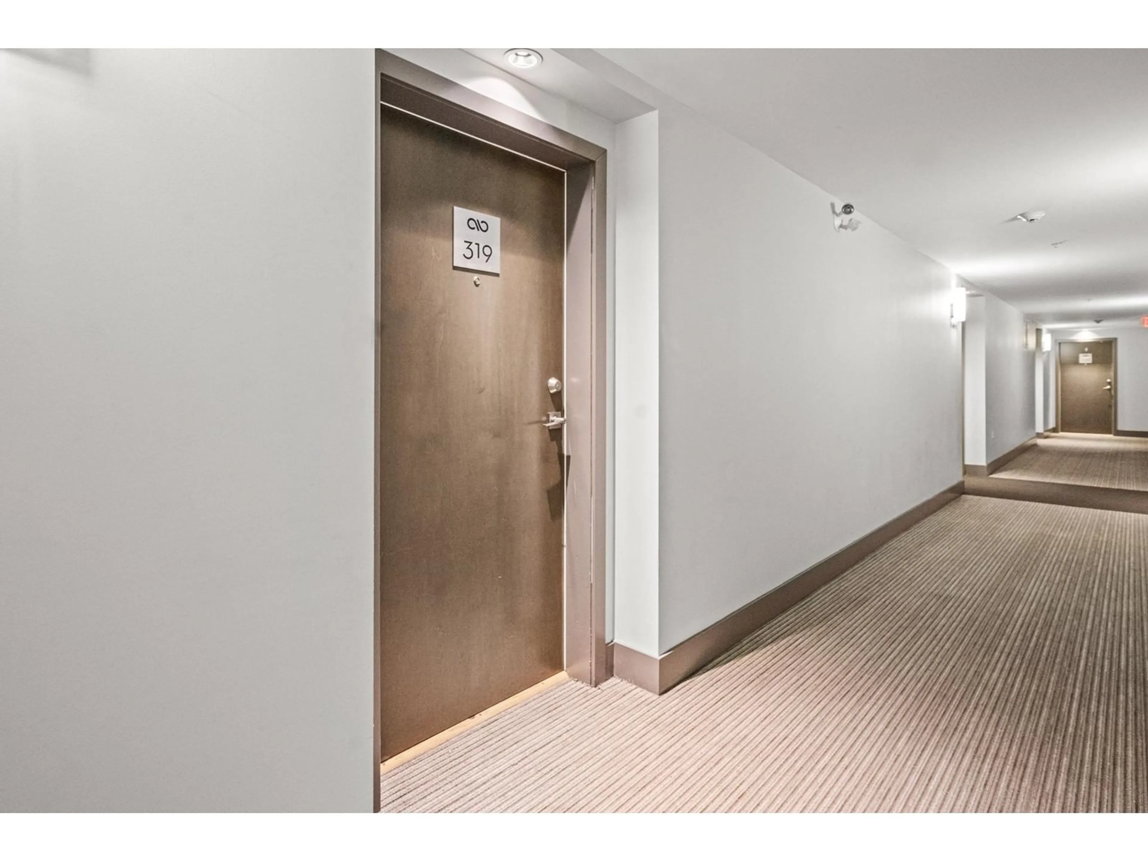 Indoor foyer, unknown floor for 319 7511 120 STREET, Delta British Columbia V4C0C1