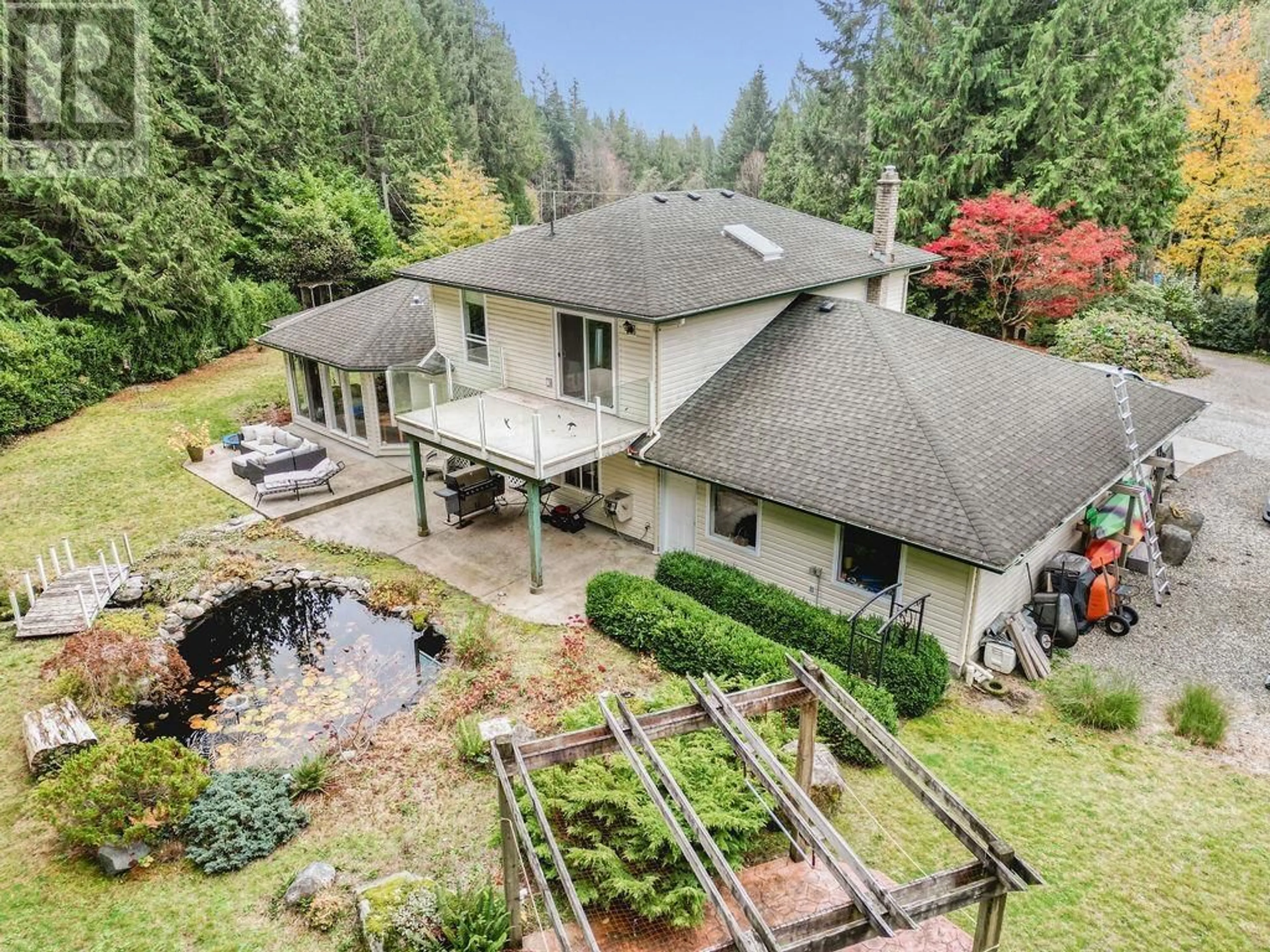 A pic from outside/outdoor area/front of a property/back of a property/a pic from drone, mountain view for 1270 REED ROAD, Gibsons British Columbia V0N1V7