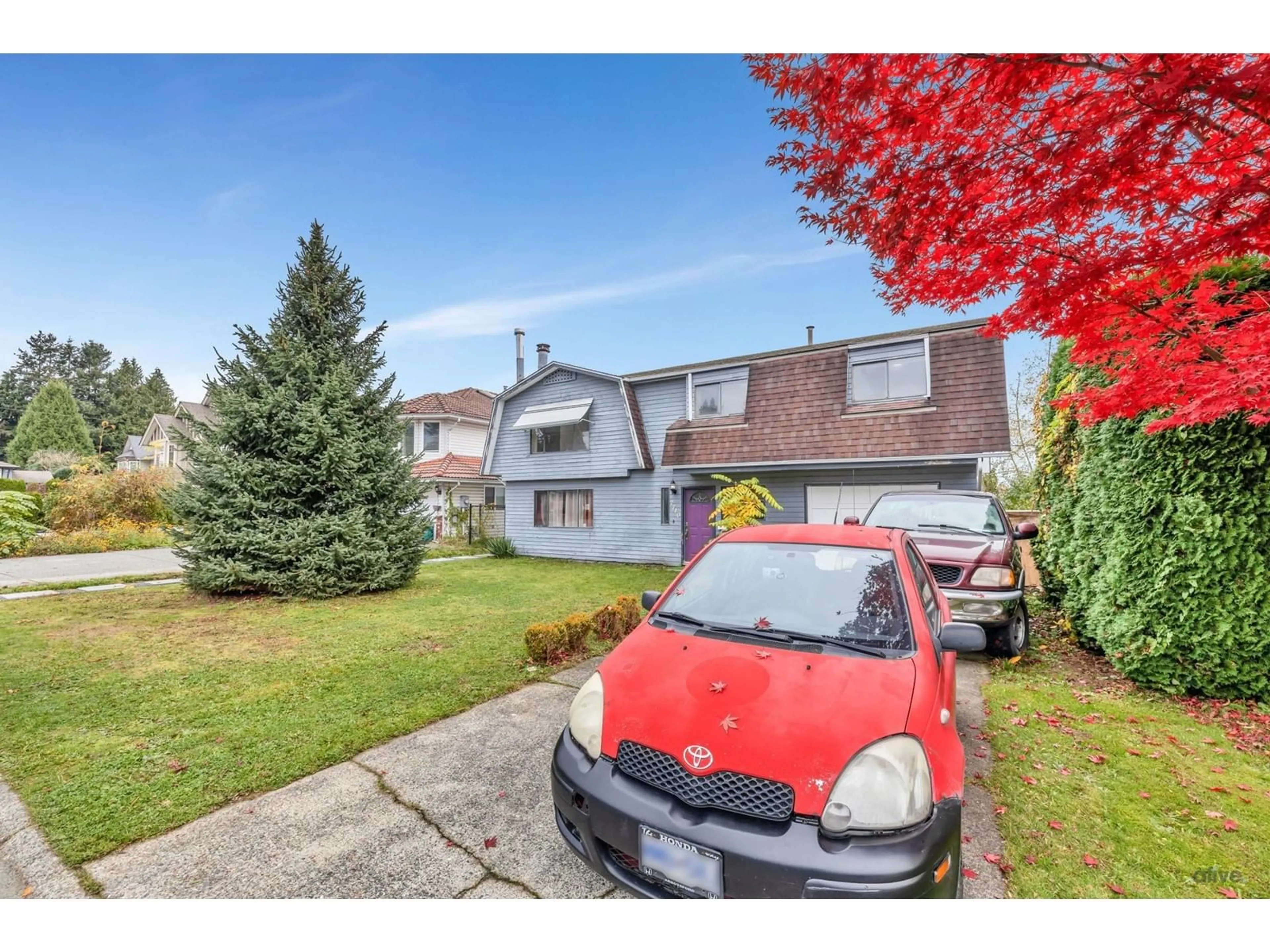 Frontside or backside of a home, the street view for 7710 JUNIPER STREET, Mission British Columbia V2V6G1