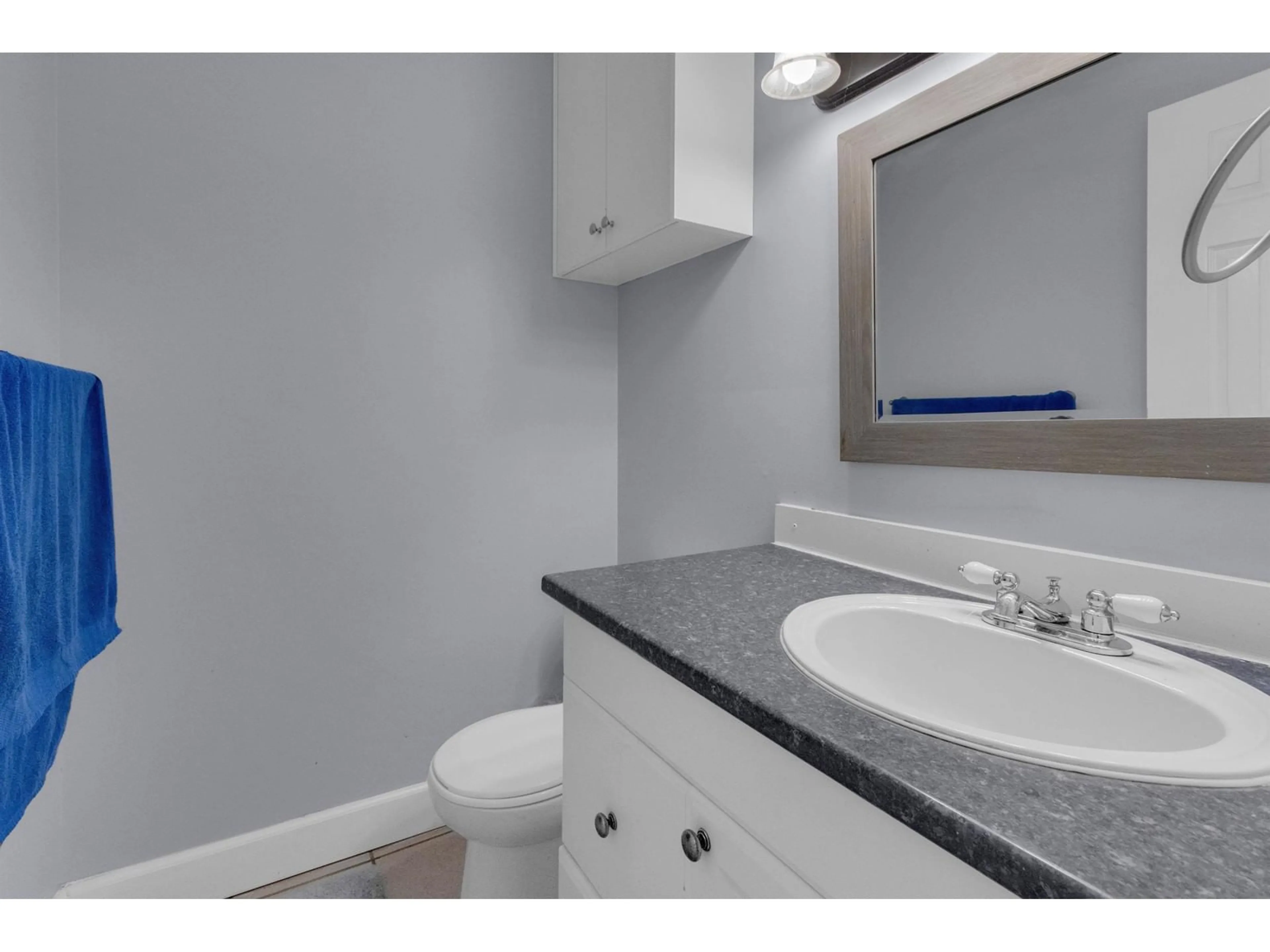 Standard bathroom, not visible floor for 87 13880 74 AVENUE, Surrey British Columbia V3W7E6