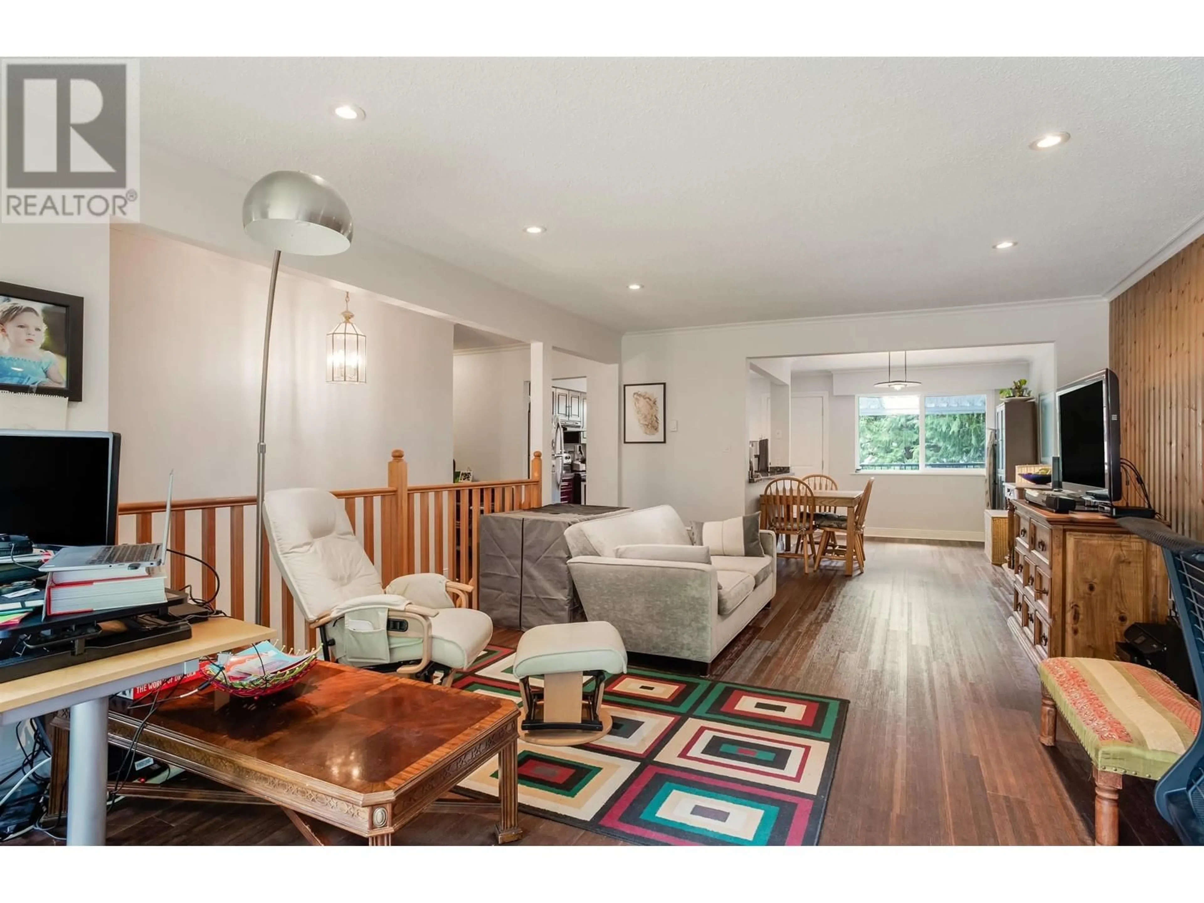 Living room, wood floors for 1087 PROSPECT AVENUE, North Vancouver British Columbia V7R2M6