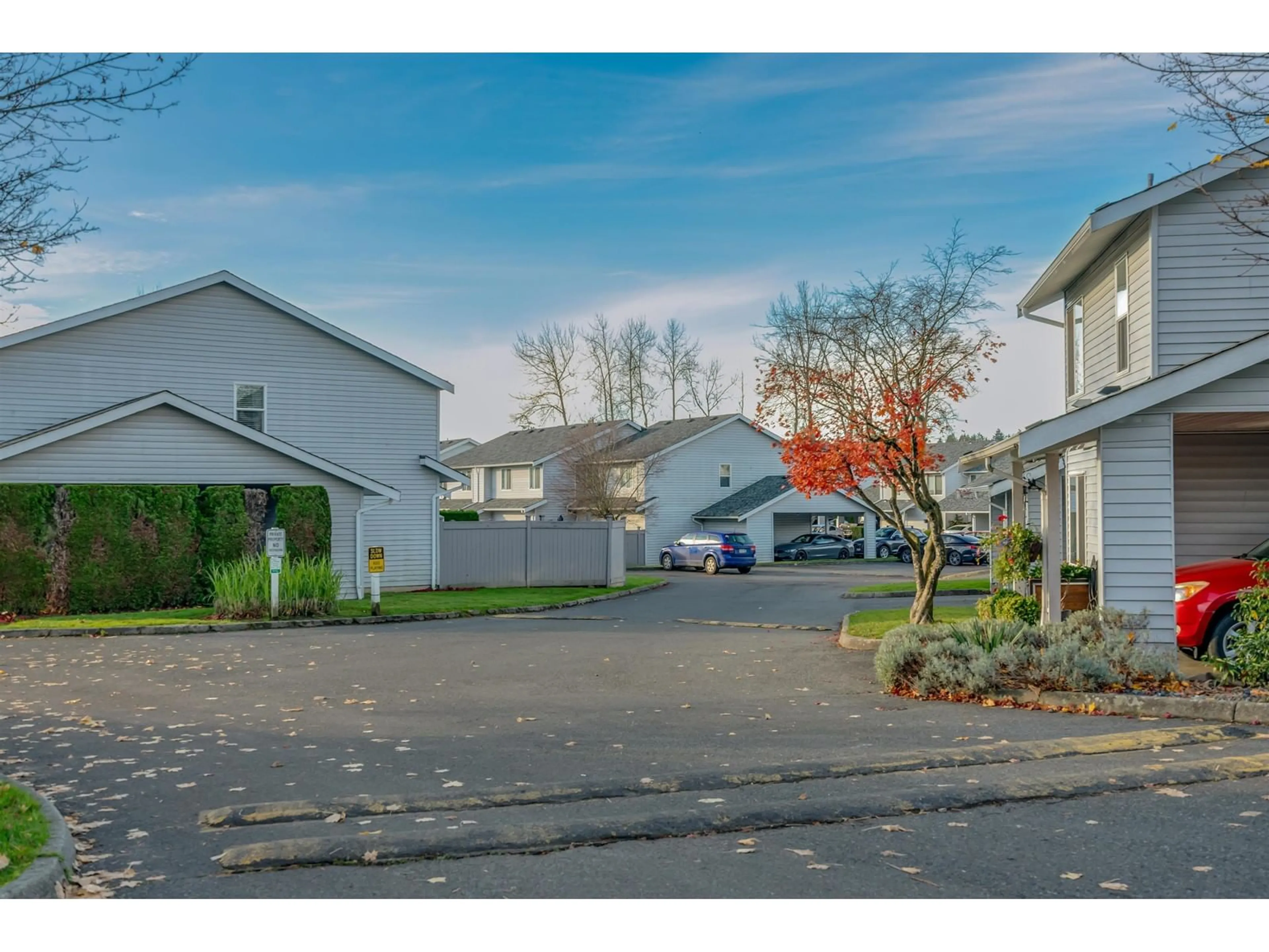 A pic from exterior of the house or condo, the street view for 32 26970 32 AVENUE AVENUE, Langley British Columbia V4W3T3