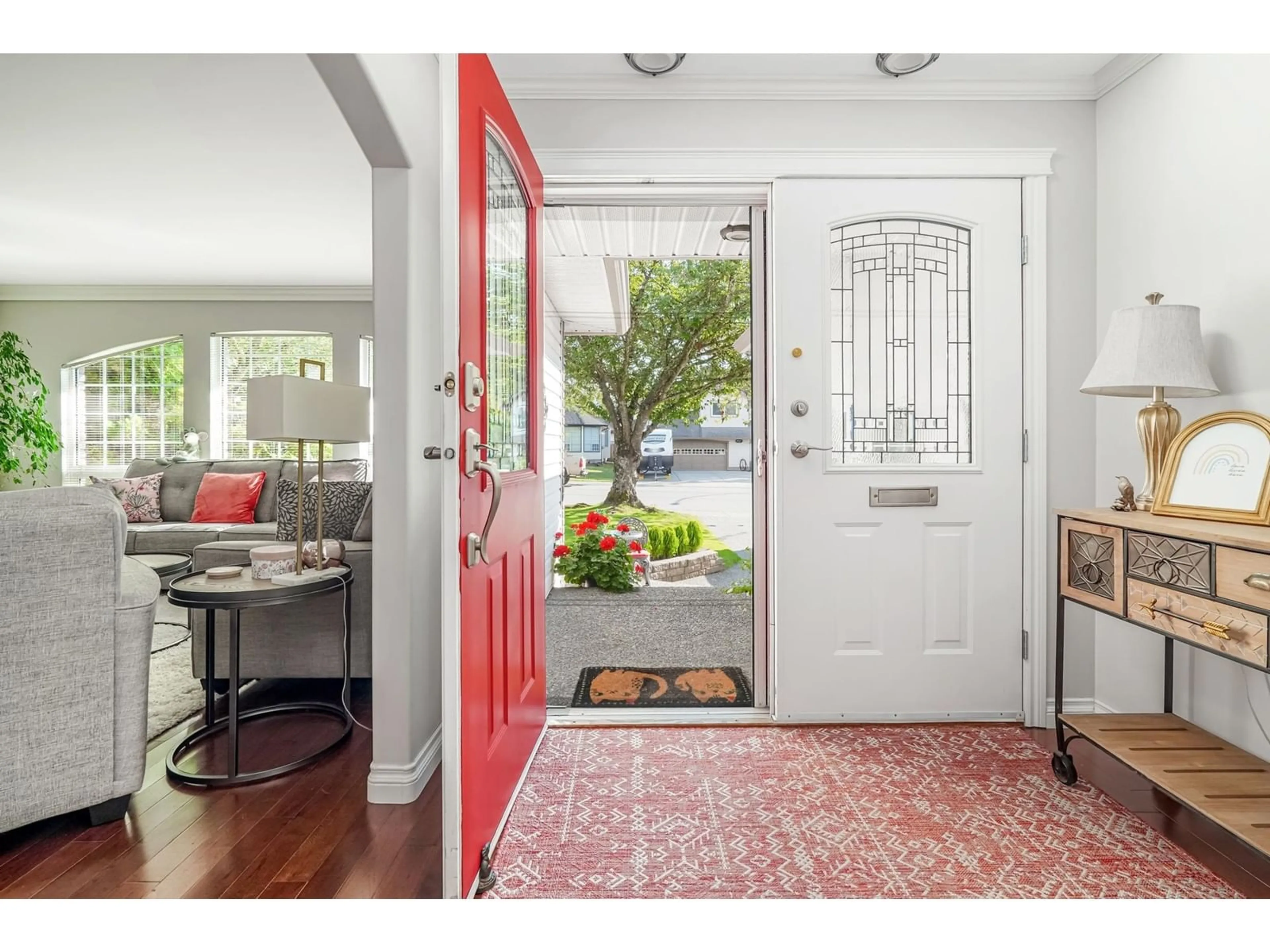 Indoor entryway, wood floors for 21783 46 AVENUE, Langley British Columbia V3A3J5