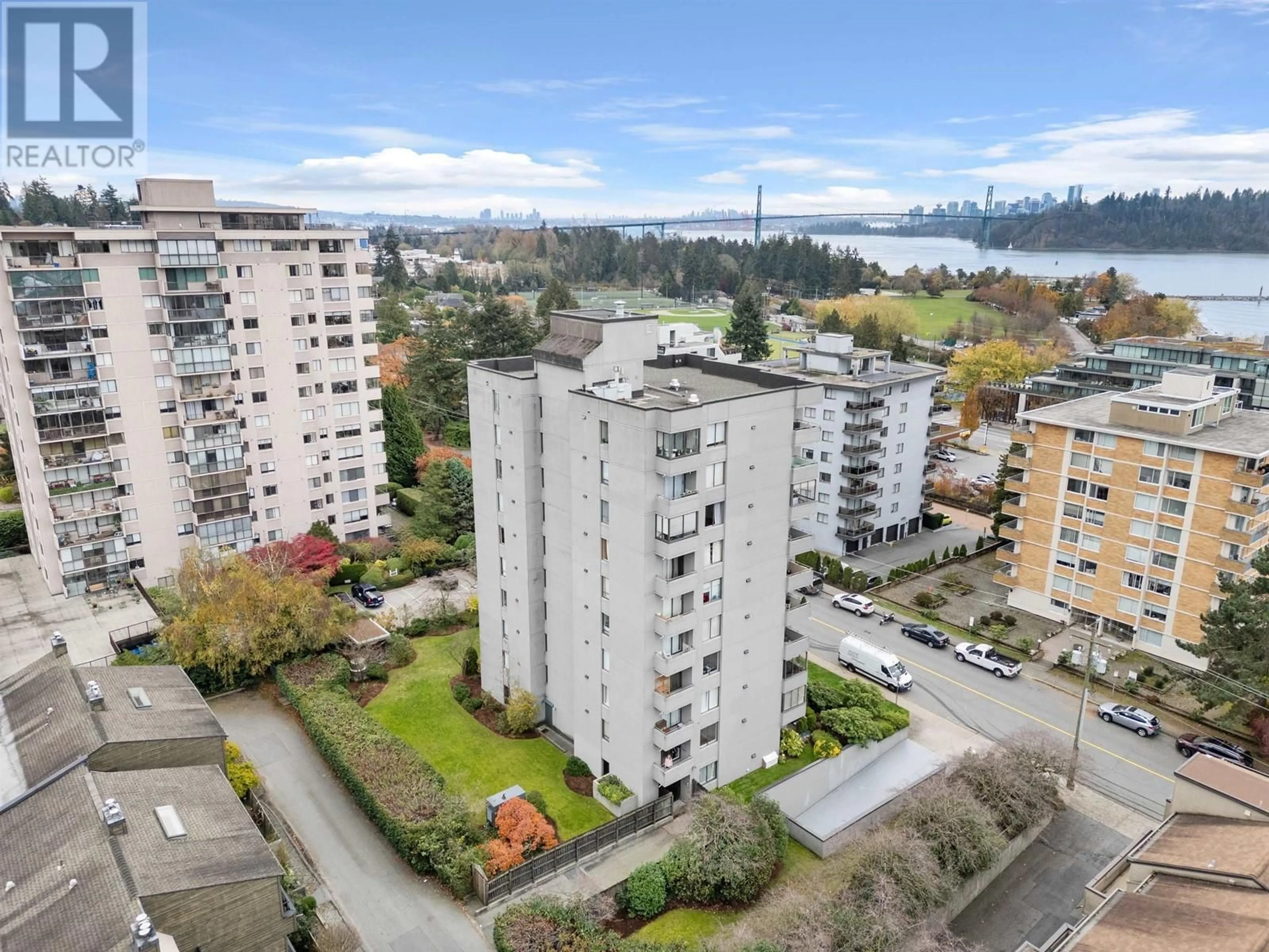 A pic from exterior of the house or condo, the front or back of building for 203 1341 CLYDE AVENUE, West Vancouver British Columbia V7T1E8