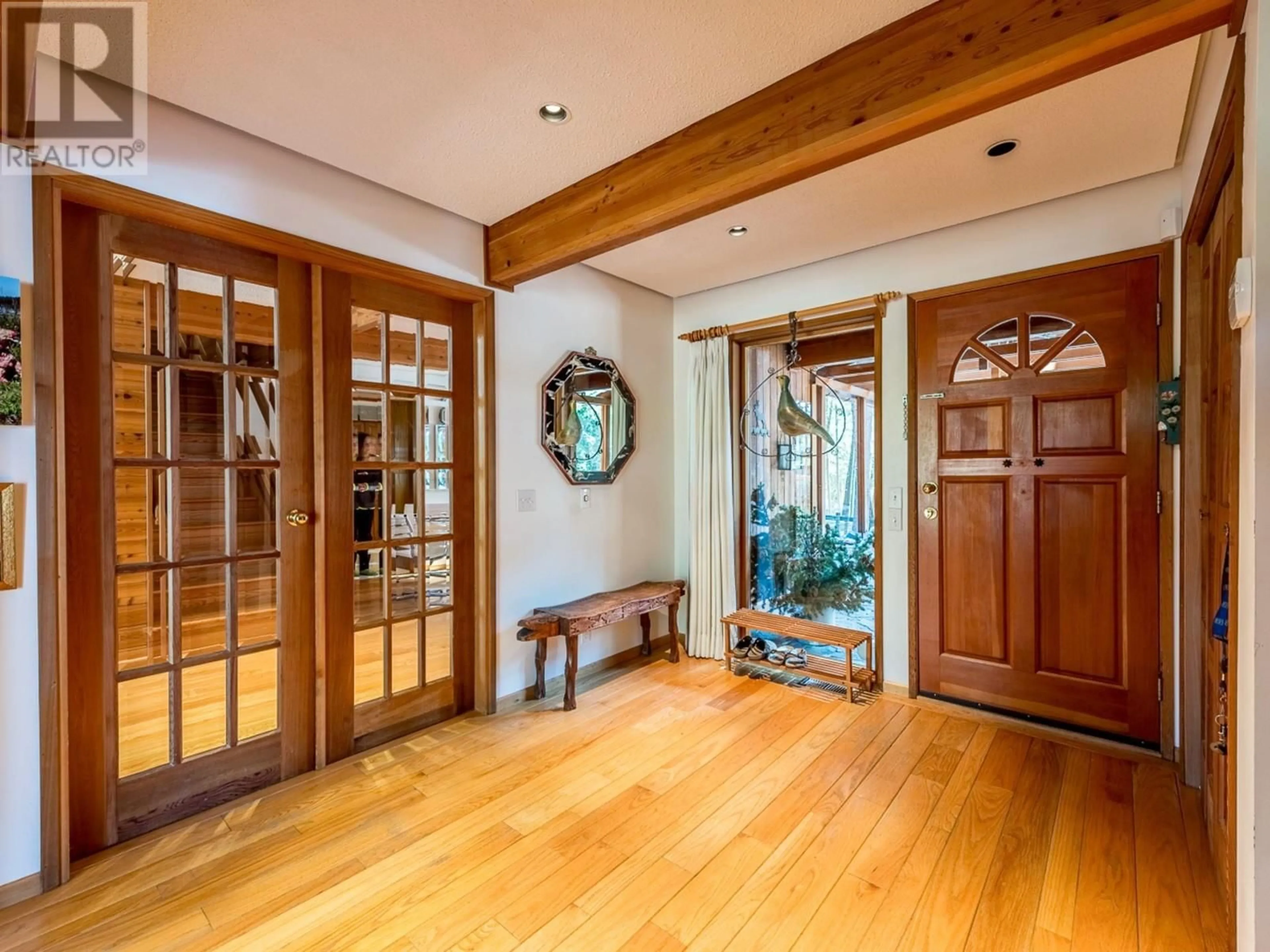 Indoor entryway for 6663 SVEN ROAD, Horse Lake British Columbia V0K1X3