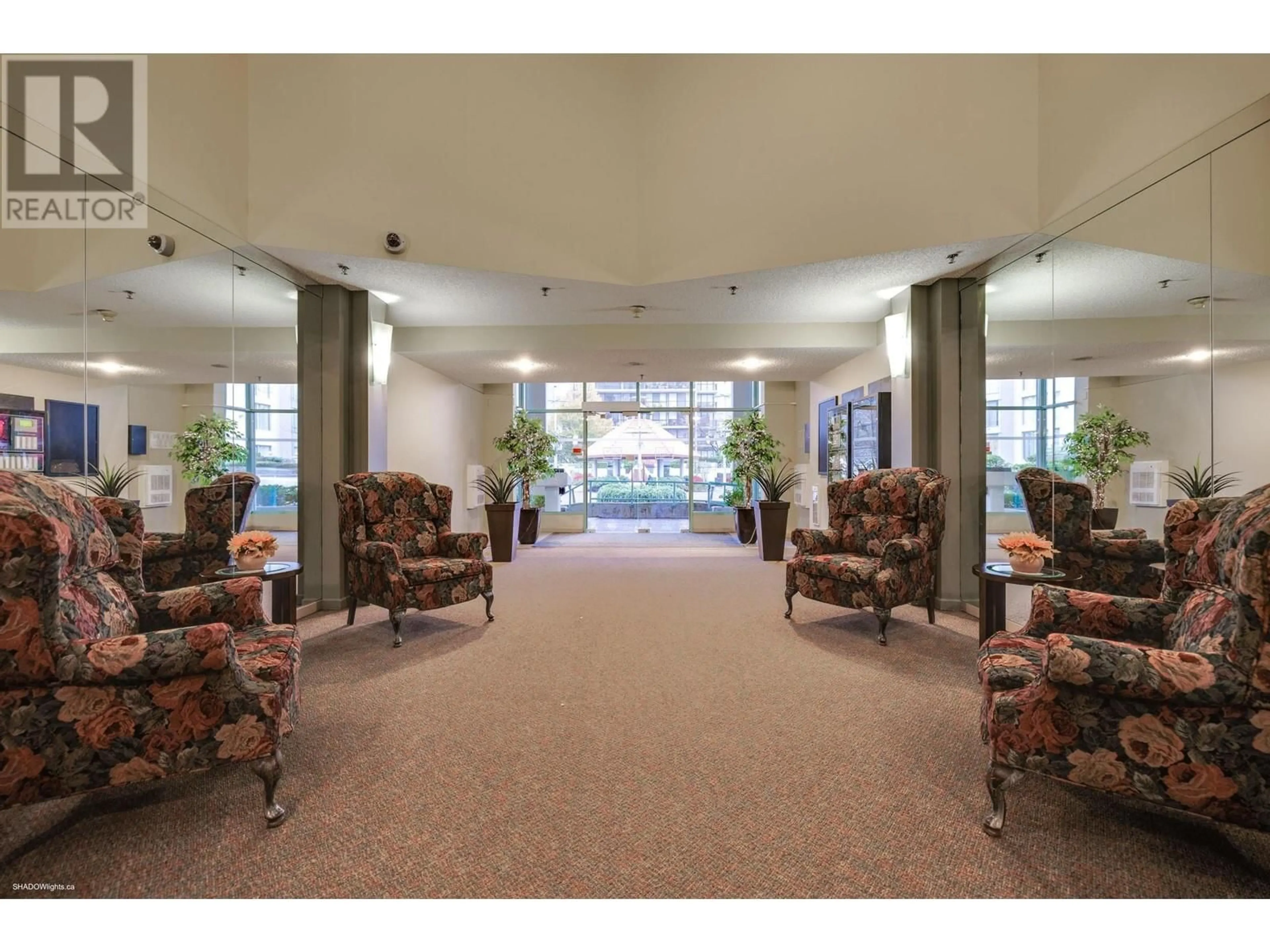 Indoor lobby, carpet floors for 1102 728 PRINCESS STREET, New Westminster British Columbia V3M6S4