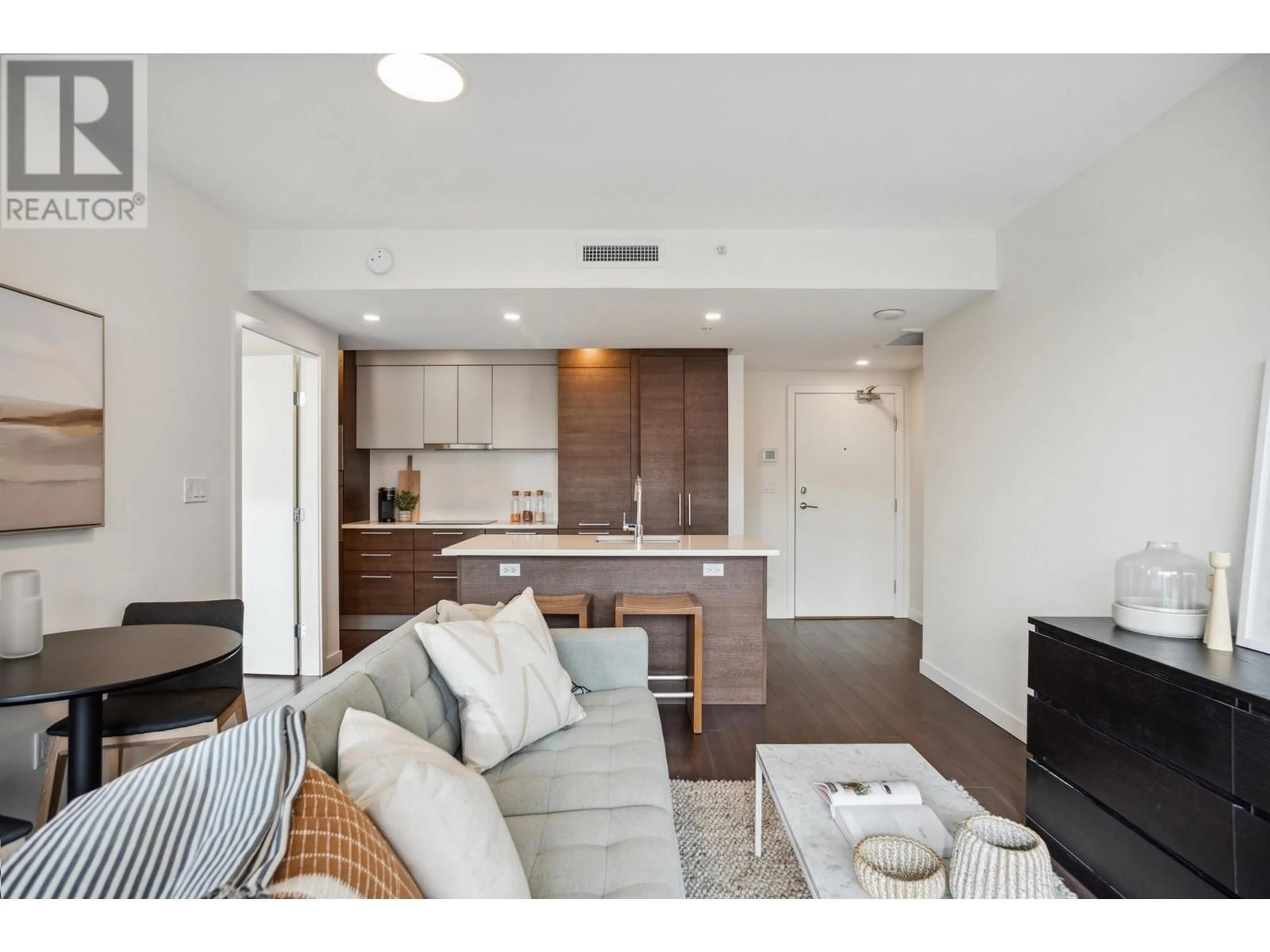 Living room, wood floors for 309 285 E 10TH AVENUE, Vancouver British Columbia V5T0H6