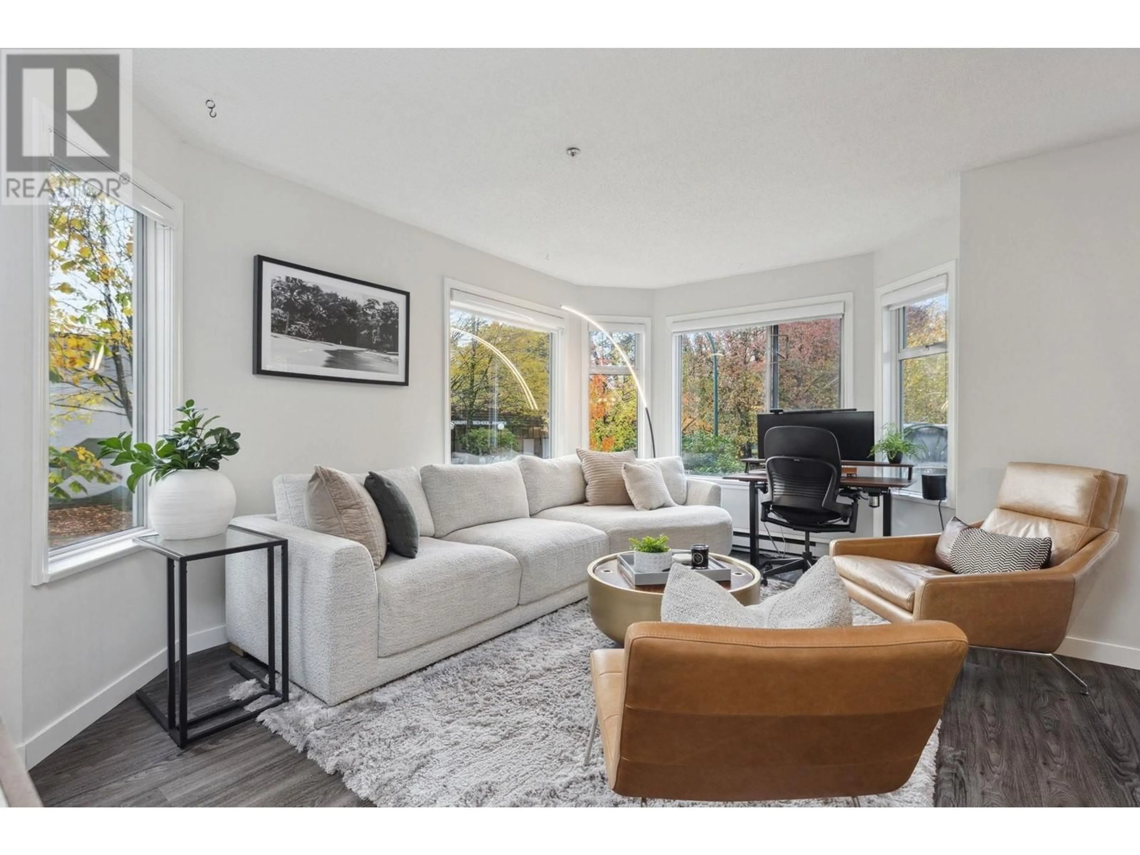 Living room, carpet floors for 201 1147 NELSON STREET, Vancouver British Columbia V6E1J3