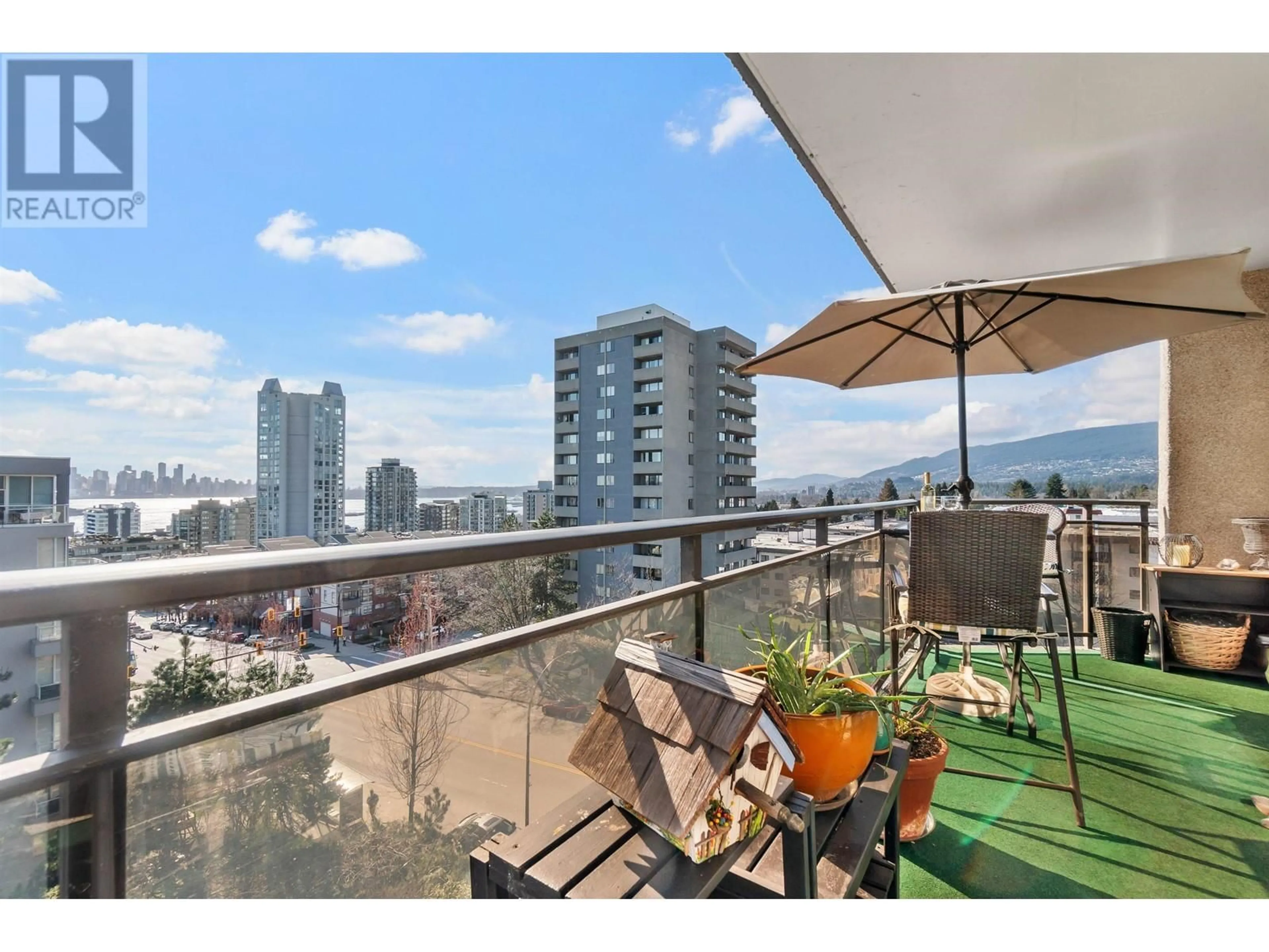 Patio, the view of mountain for 604 444 LONSDALE AVENUE, North Vancouver British Columbia V7M3H5