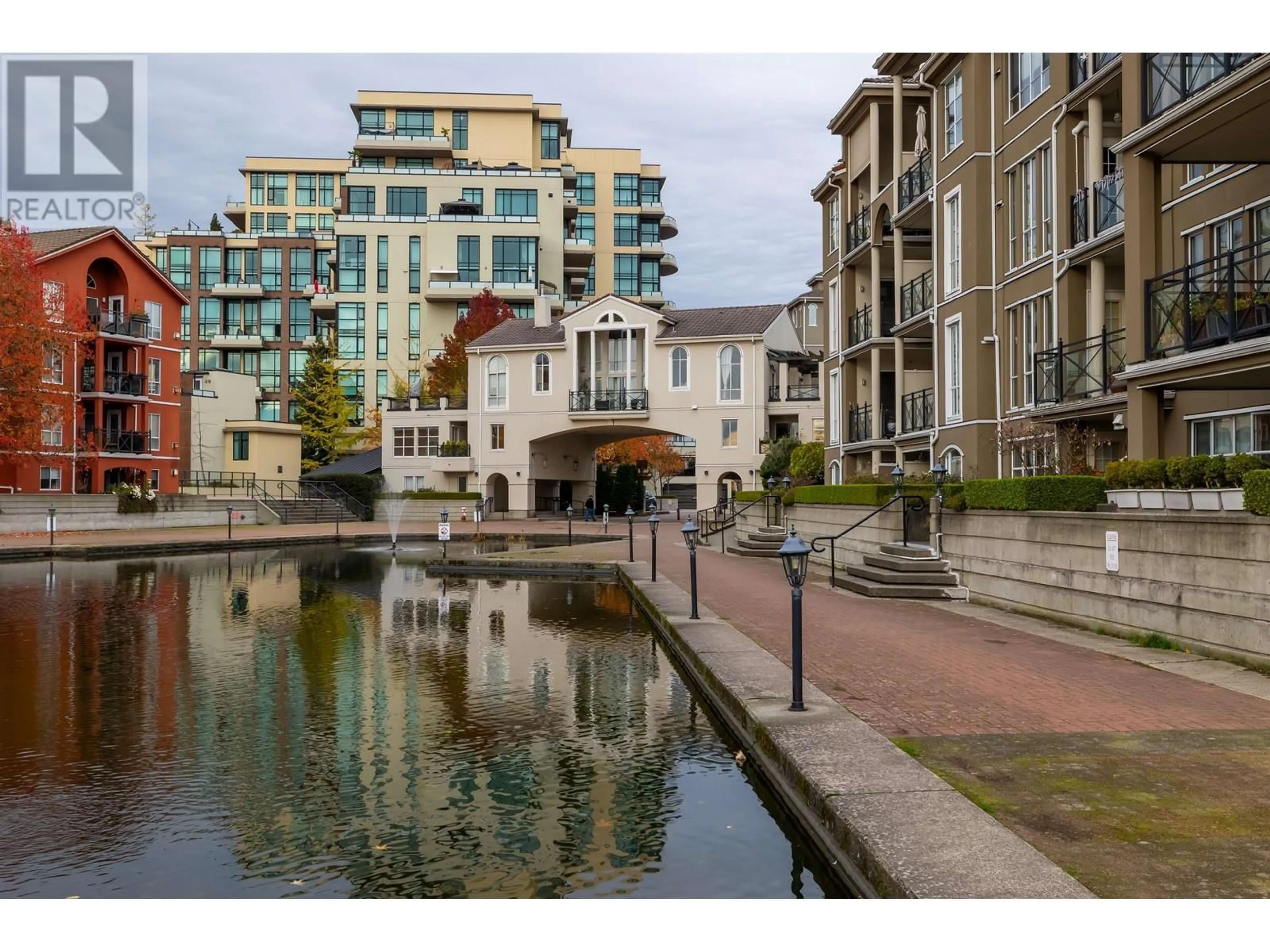 A pic from exterior of the house or condo, the street view for 117 2 RENAISSANCE SQUARE, New Westminster British Columbia V3M6K3