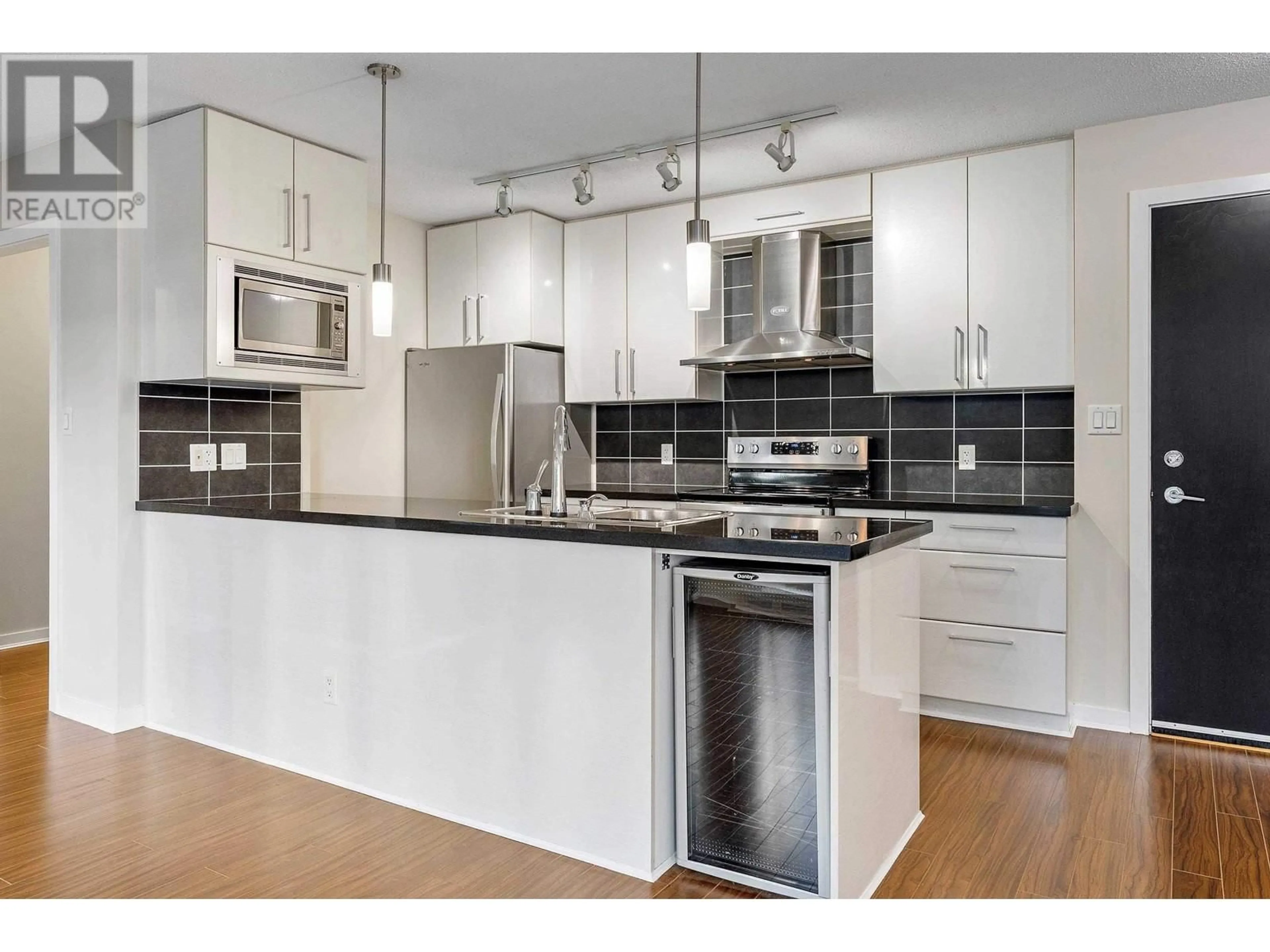 Open concept kitchen for 302 633 ABBOTT STREET, Vancouver British Columbia V6B0J3