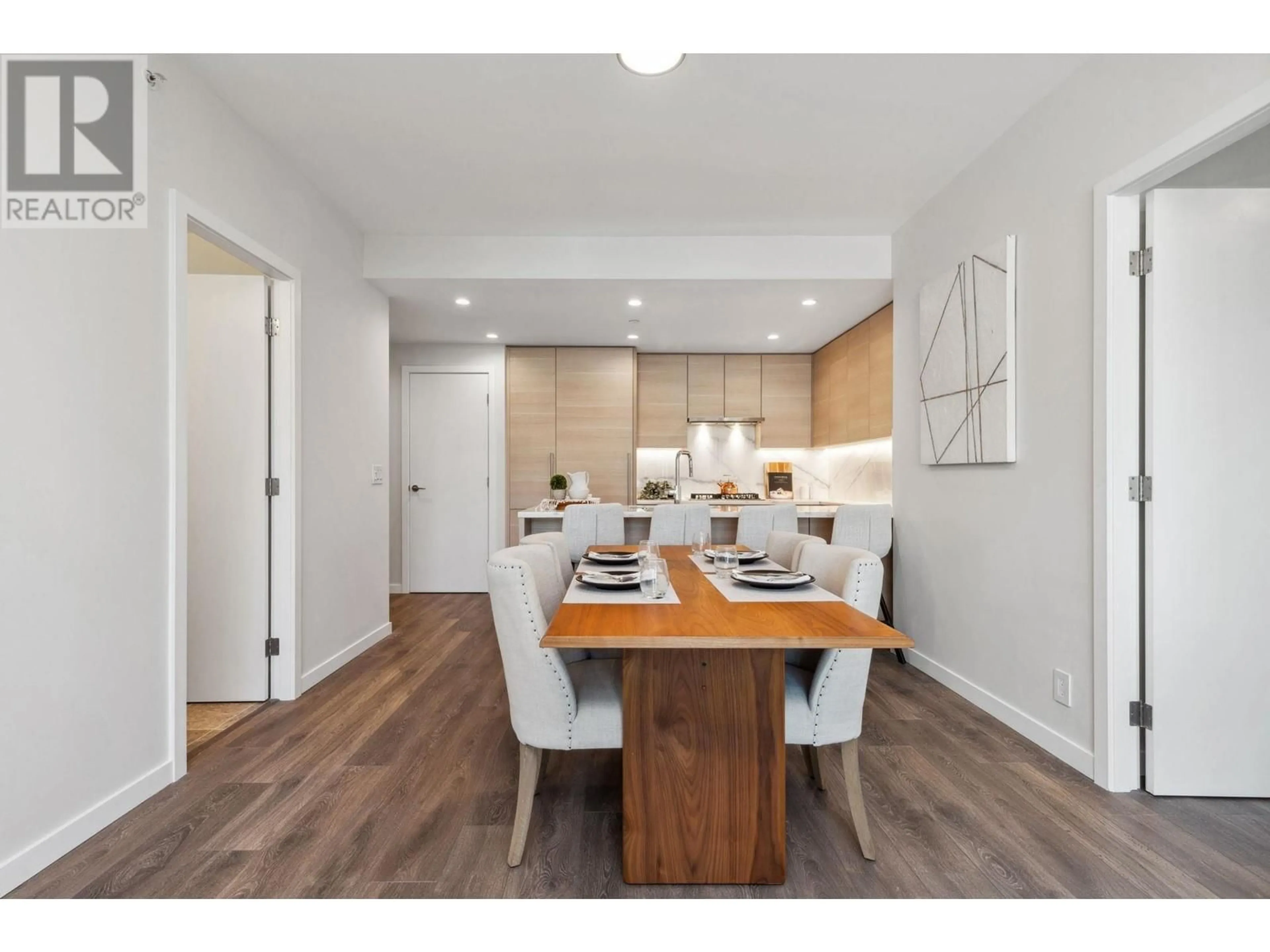 Dining room, wood floors for 301 305 MORRISSEY ROAD, Port Moody British Columbia V3H0M3