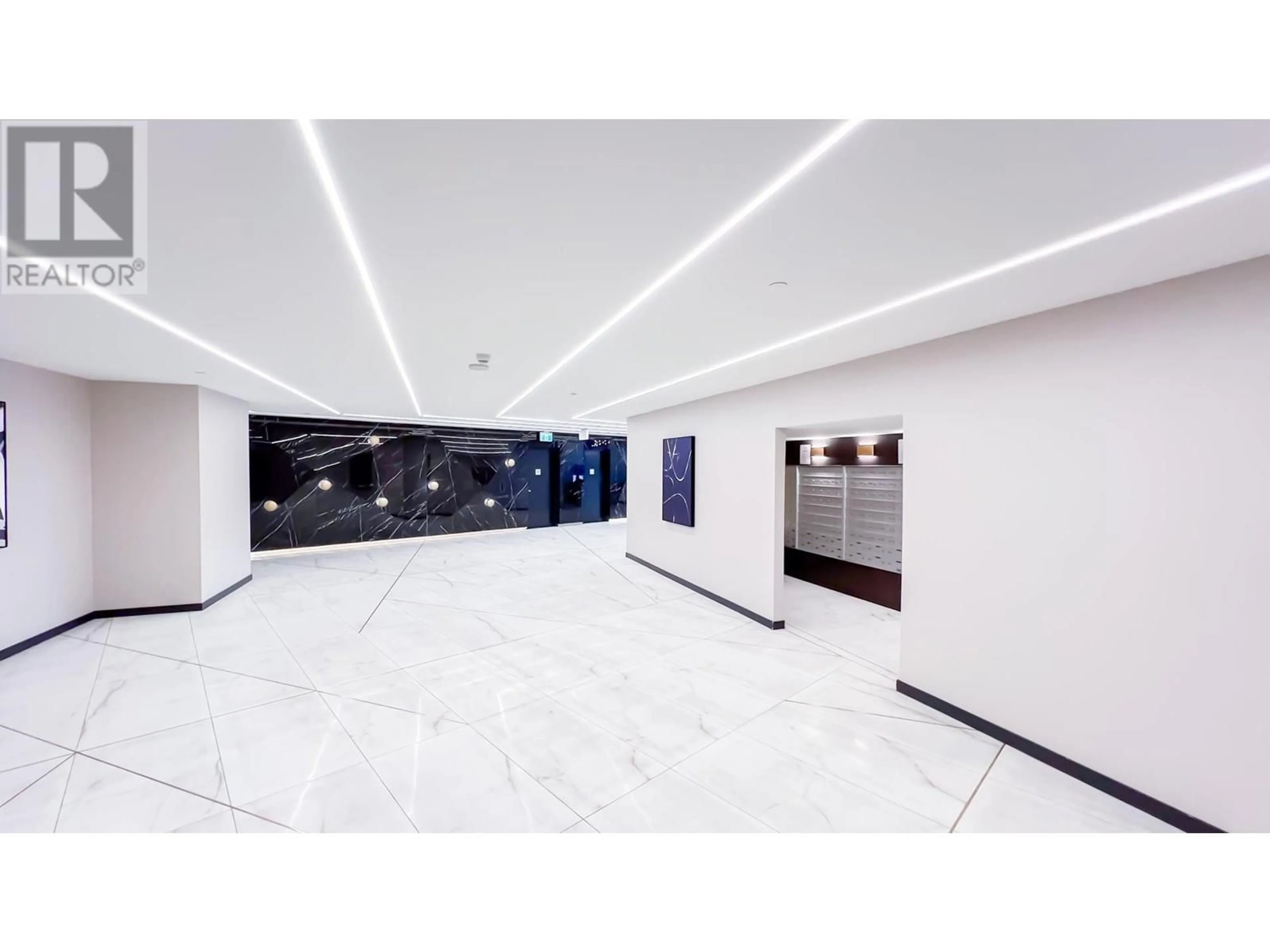 Indoor lobby, ceramic floors for 510 5333 GORING STREET, Burnaby British Columbia V5B3A2