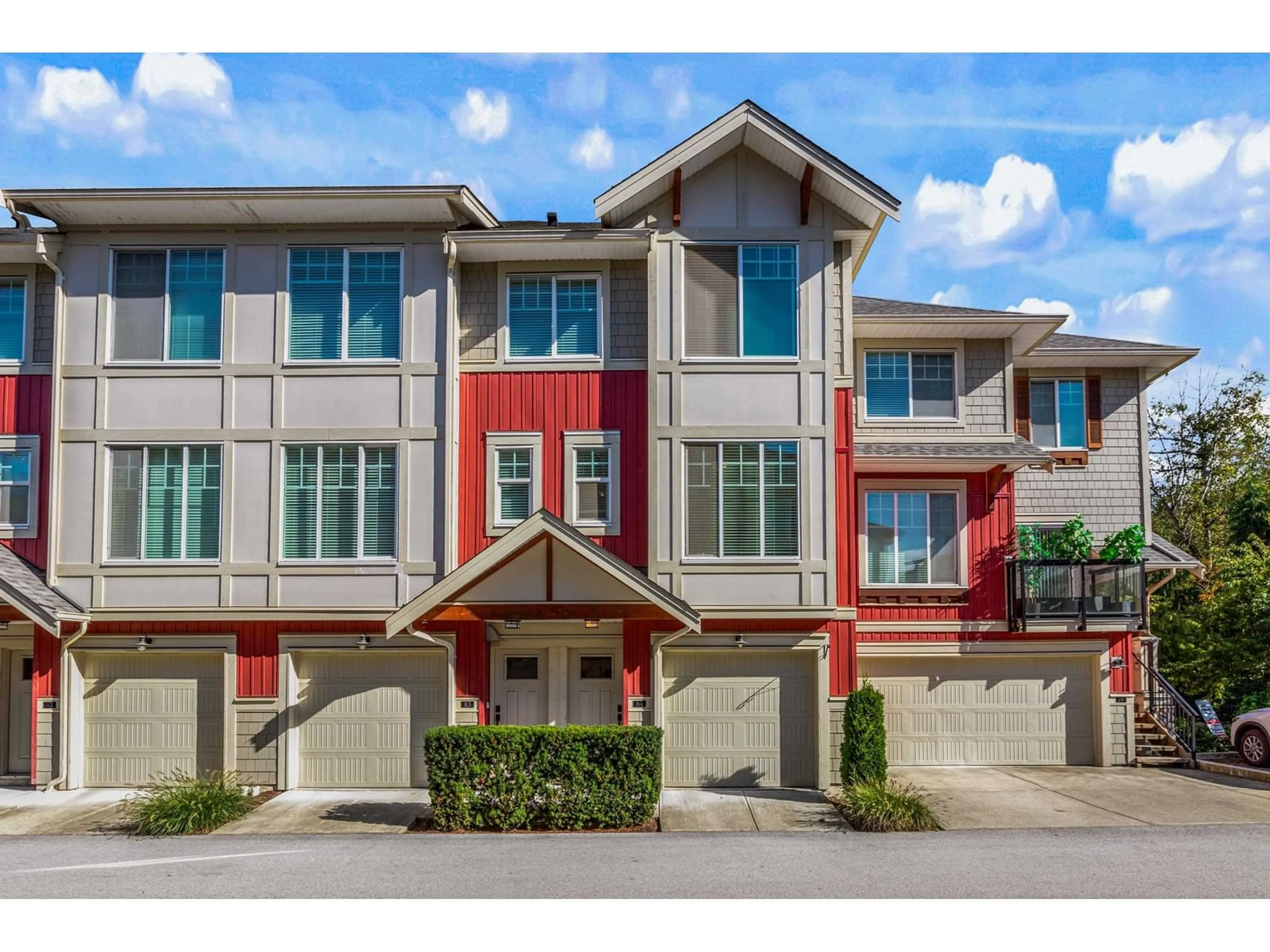 A pic from exterior of the house or condo for 84 20498 82 AVENUE, Langley British Columbia V2Y0V1