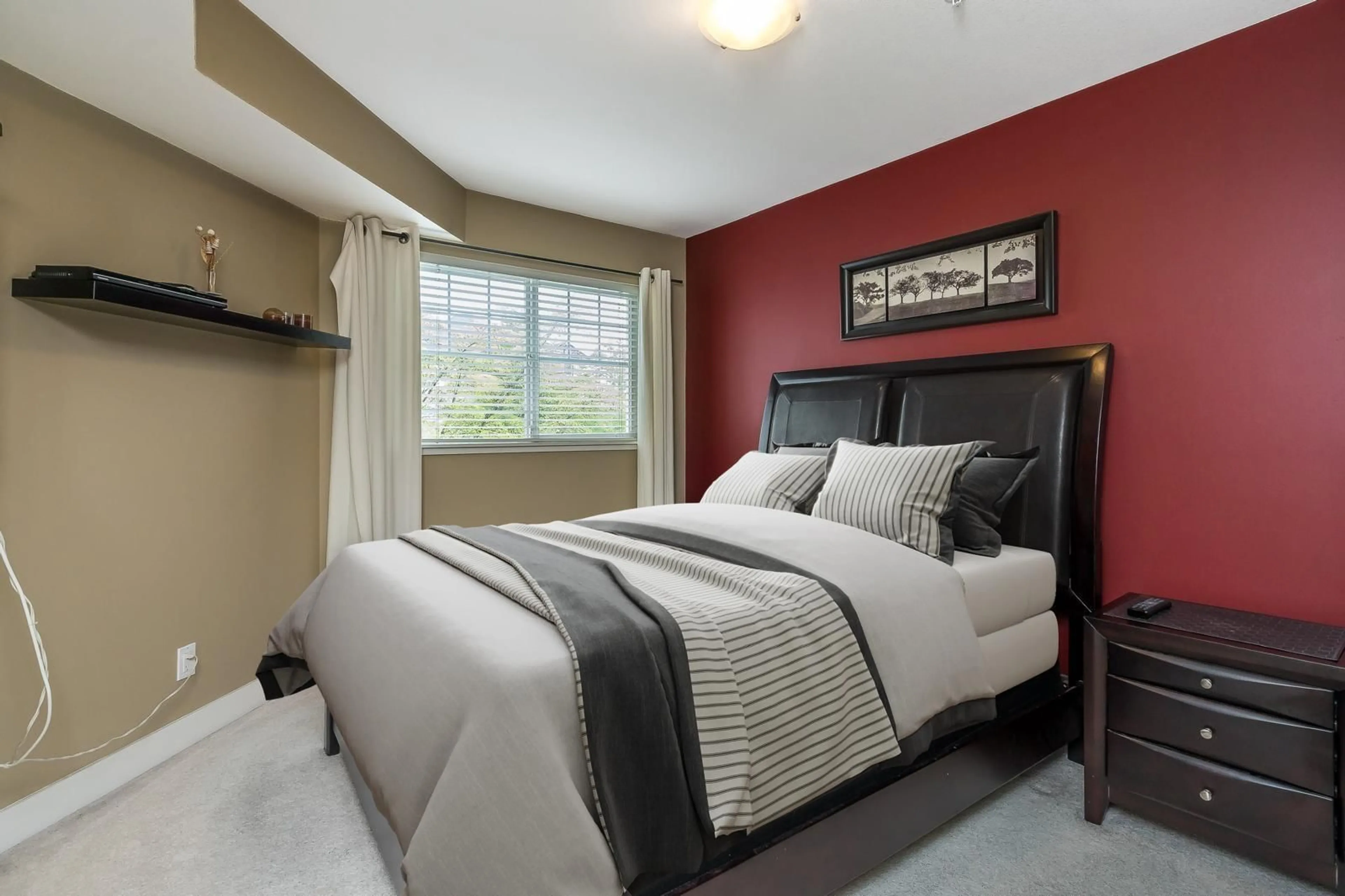 A pic of a room, carpet floors for 214 19320 65 AVENUE, Surrey British Columbia V4N0A3