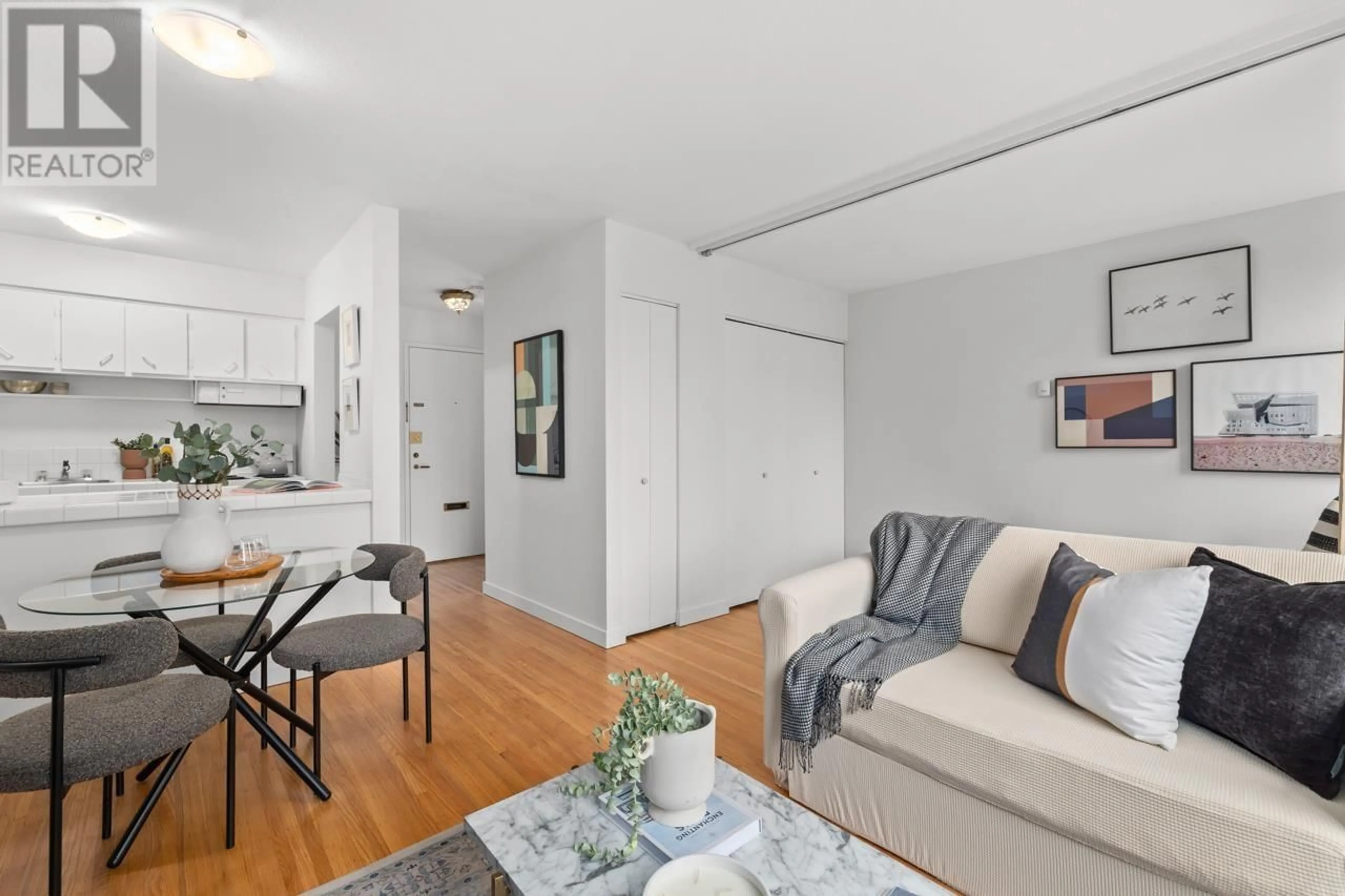 Living room, wood floors for 405 1250 BURNABY STREET, Vancouver British Columbia V6E1P6