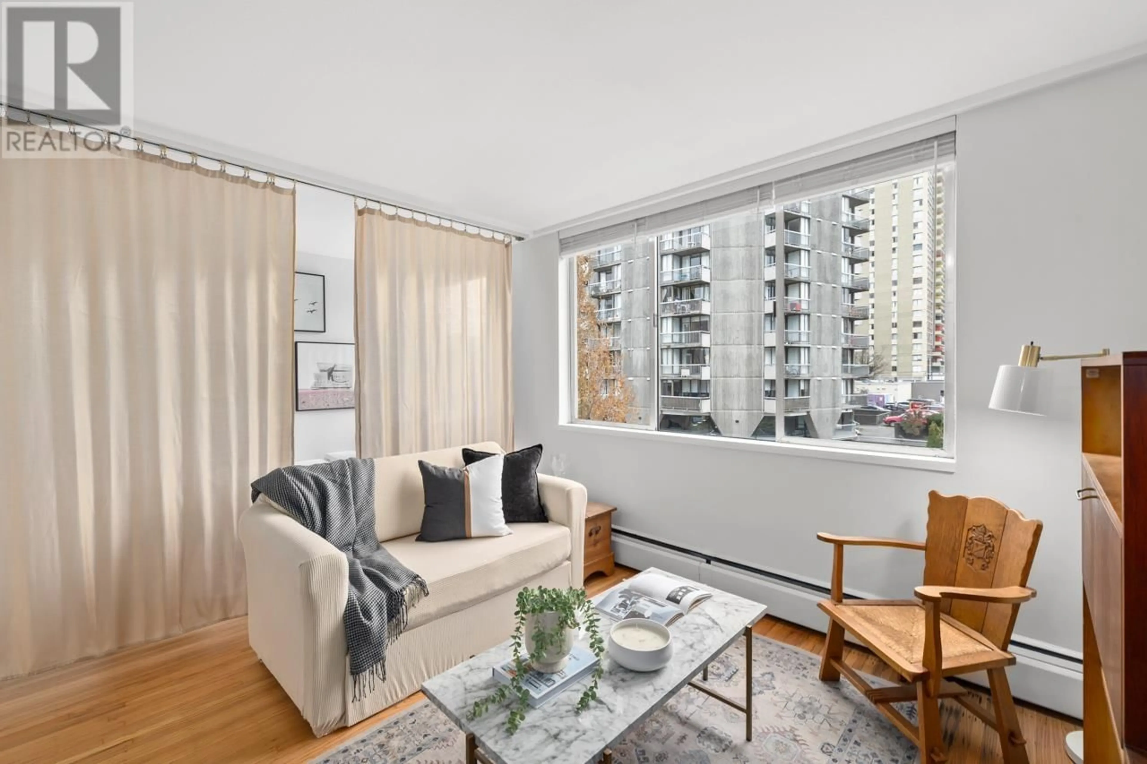 Living room, wood floors for 405 1250 BURNABY STREET, Vancouver British Columbia V6E1P6