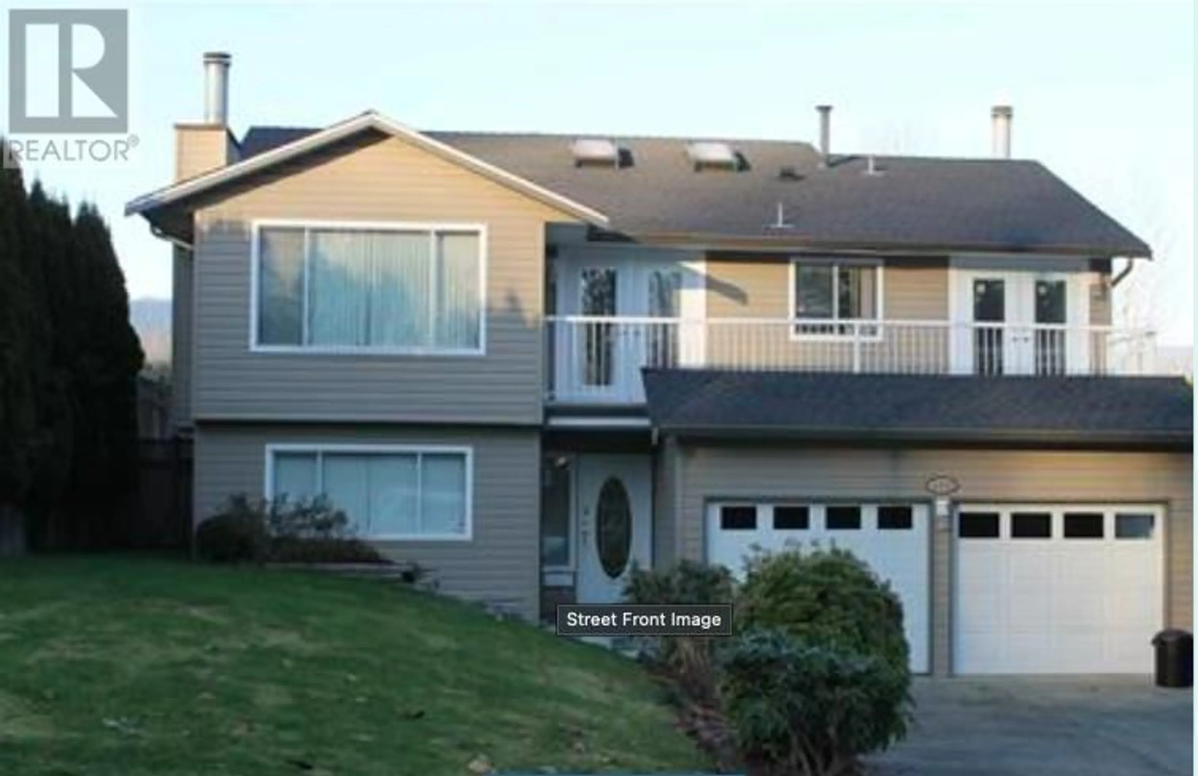 Frontside or backside of a home, cottage for 2935 BURTON COURT, Coquitlam British Columbia V3C5B3