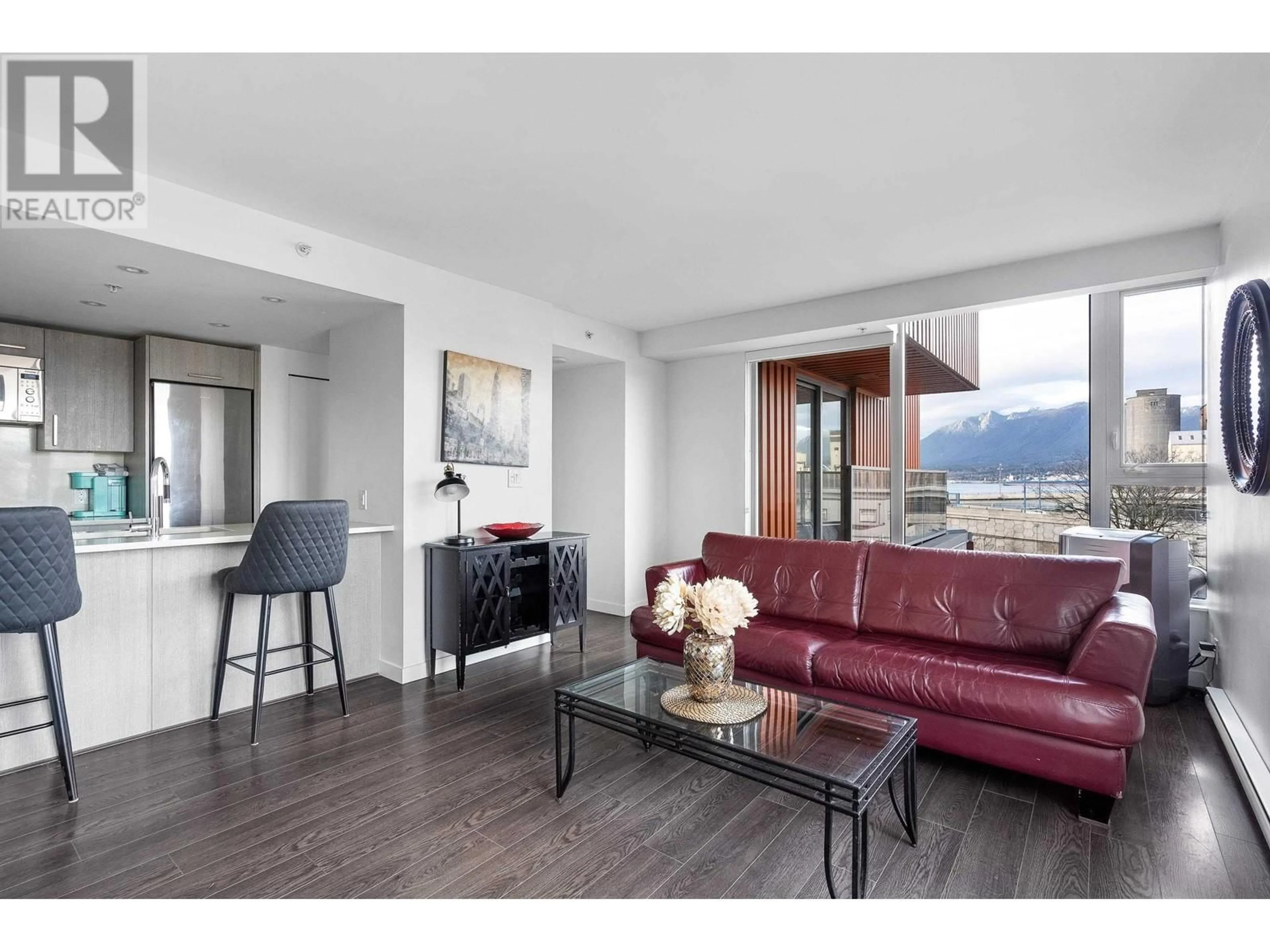 Living room, wood floors for 202 983 E HASTINGS STREET, Vancouver British Columbia V6A0G9