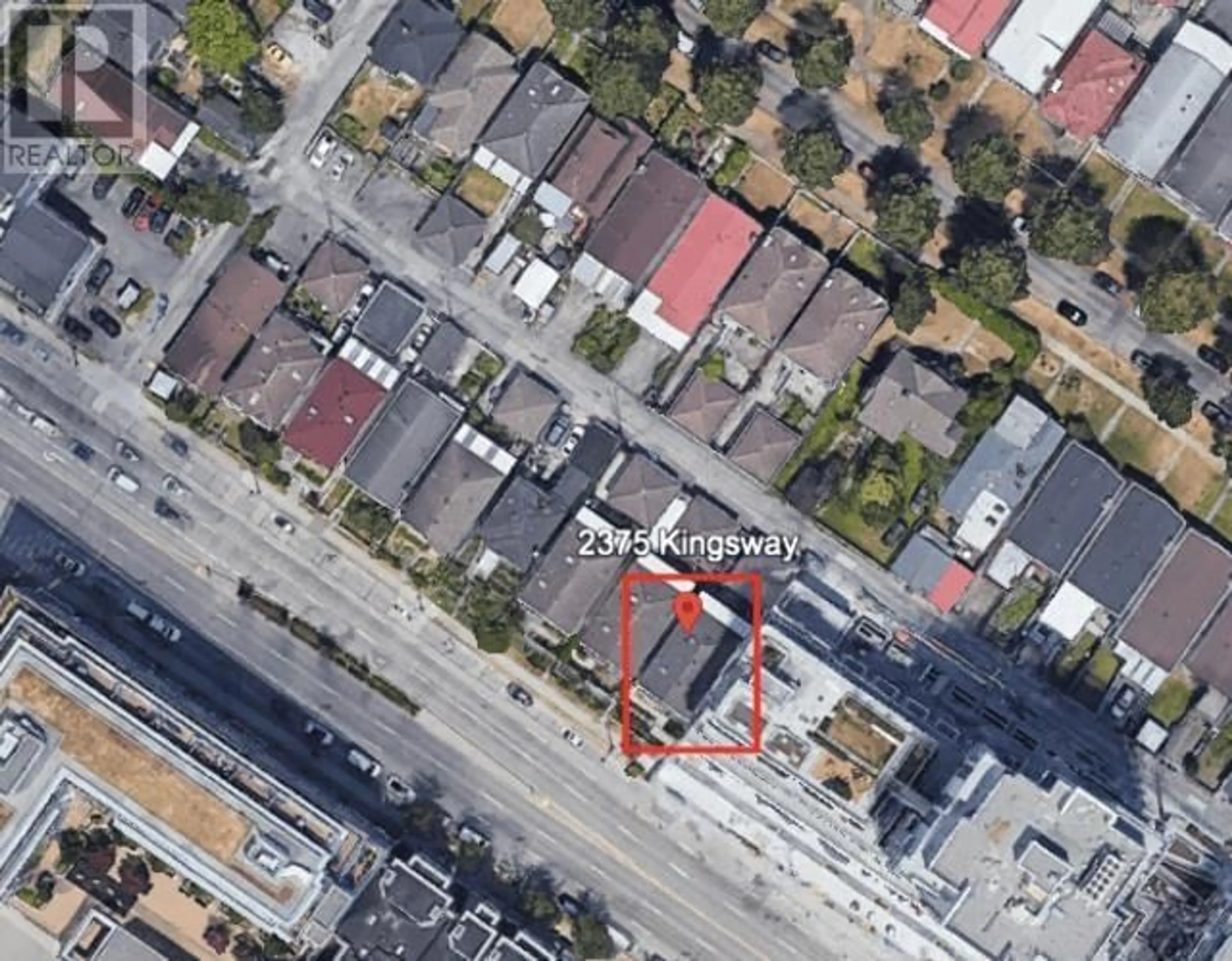 A pic from outside/outdoor area/front of a property/back of a property/a pic from drone, street for 2375 KINGSWAY, Vancouver British Columbia V5R5G8