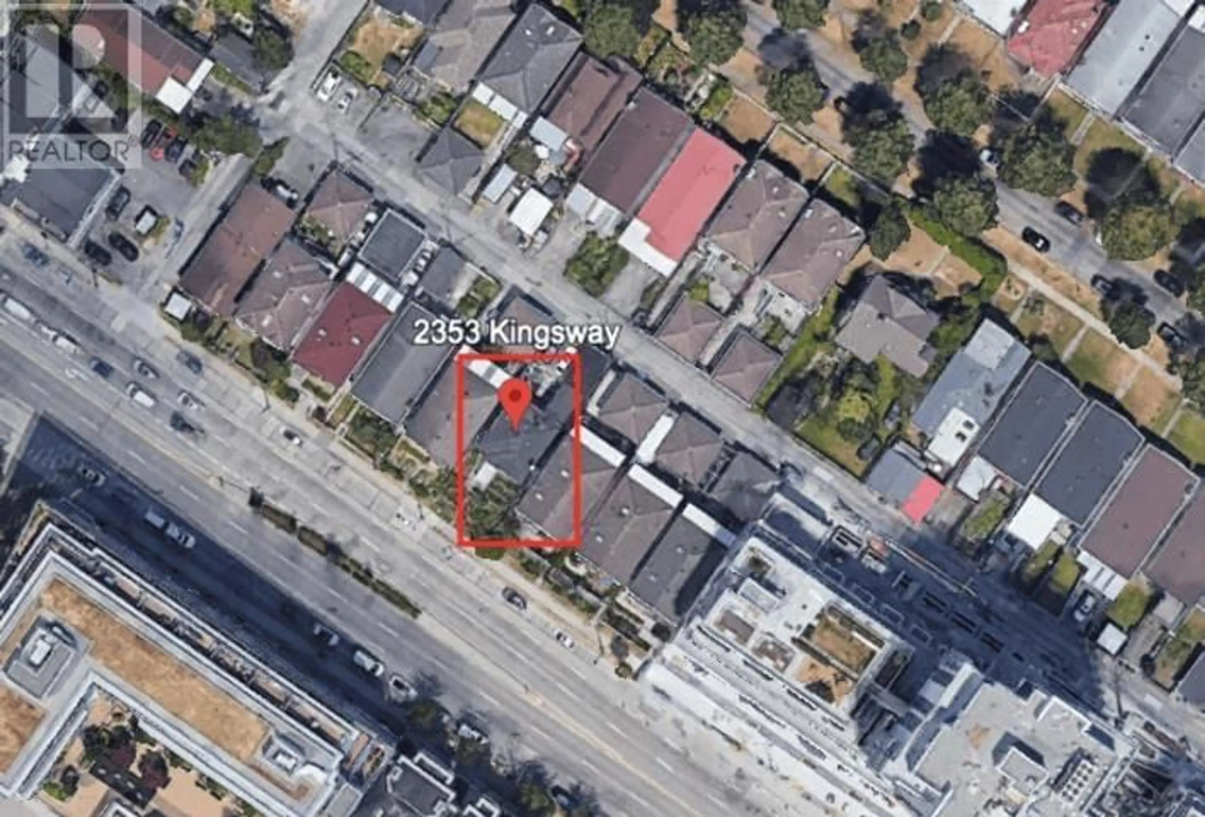 A pic from outside/outdoor area/front of a property/back of a property/a pic from drone, street for 2353 KINGSWAY, Vancouver British Columbia V5R5G8