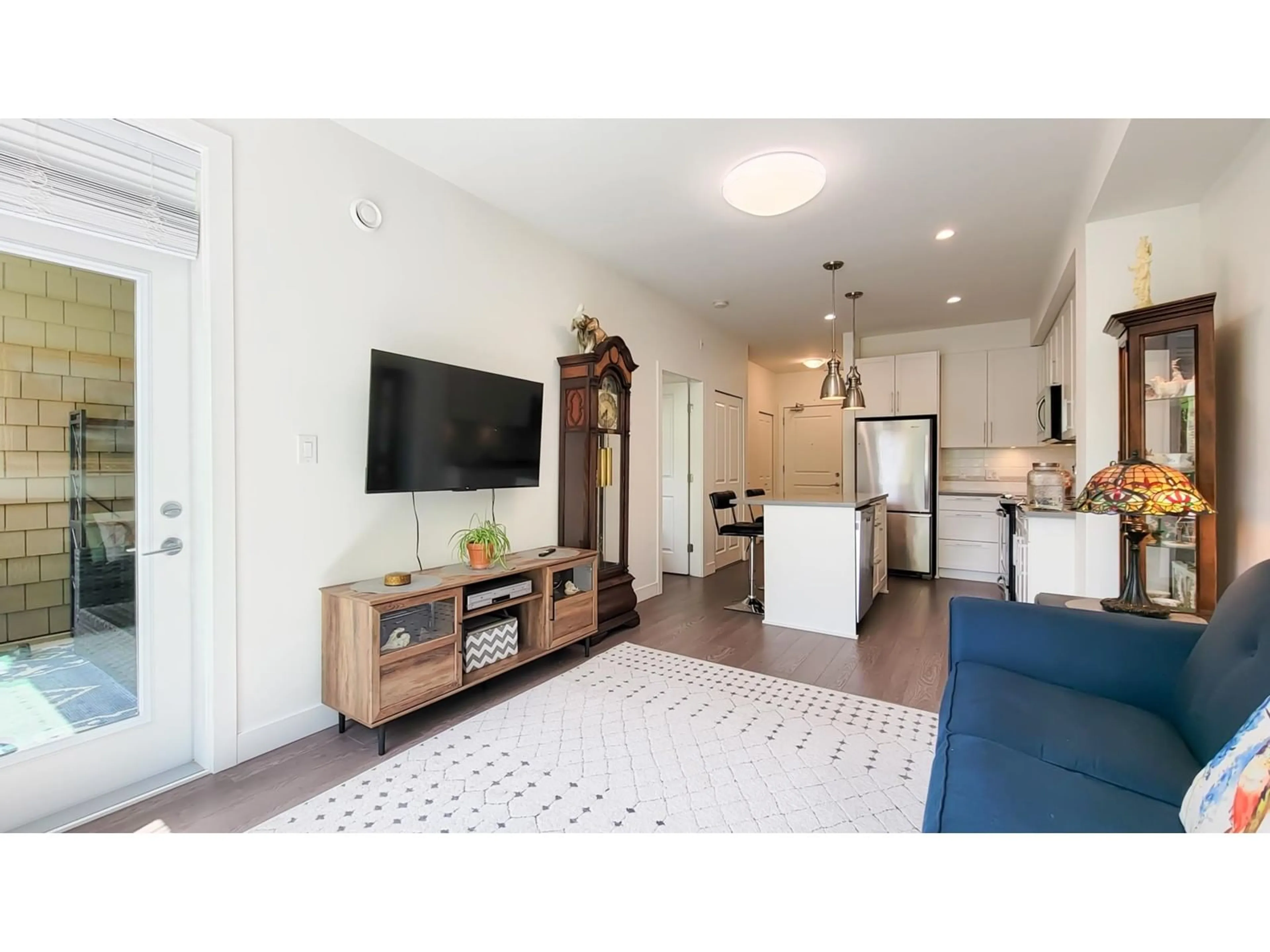 Living room, wood floors for 111 8360 DELSOM WAY, Delta British Columbia V4C0E6