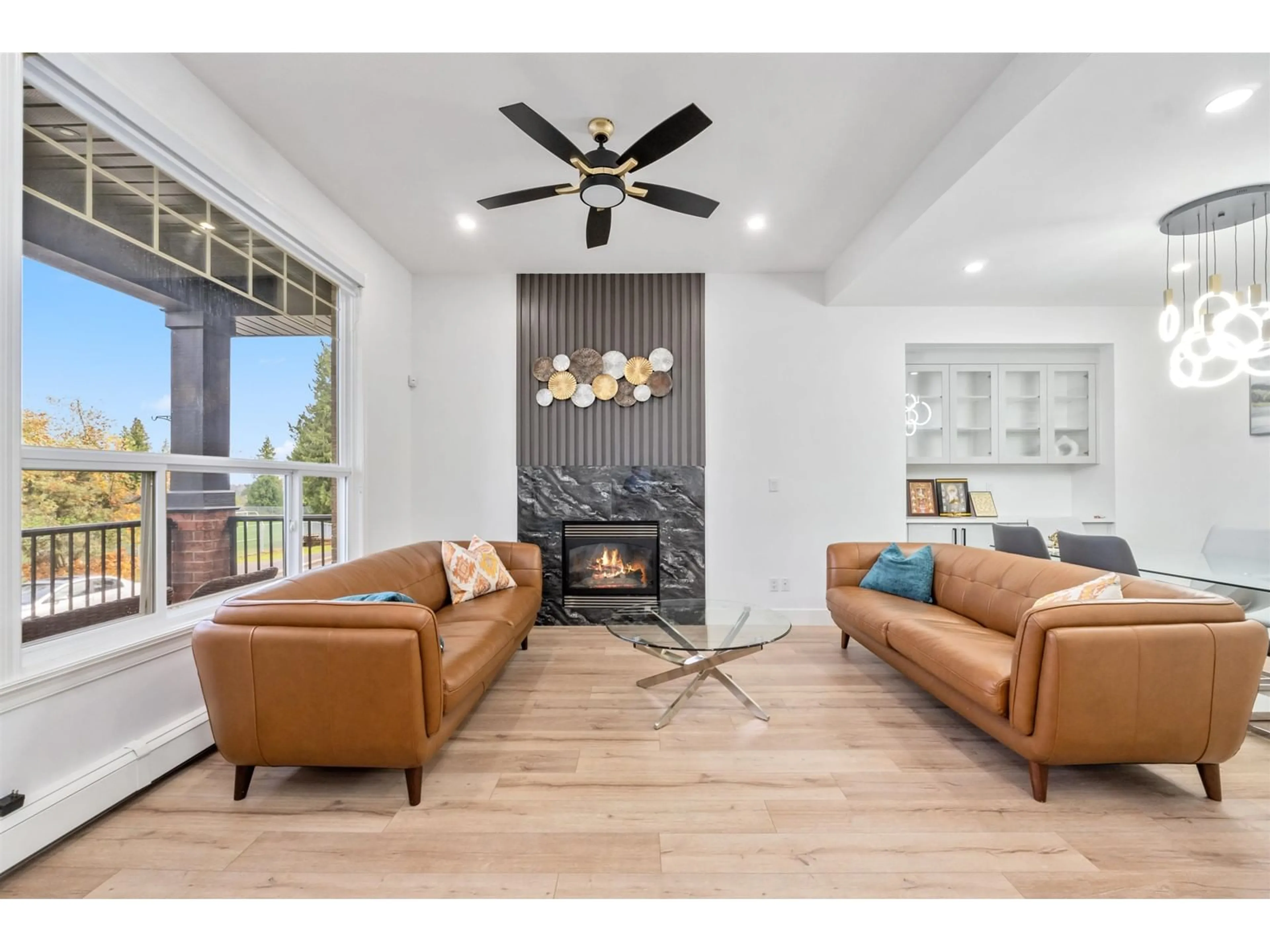 Living room, wood floors for 13288 62B AVENUE, Surrey British Columbia V3X3V2