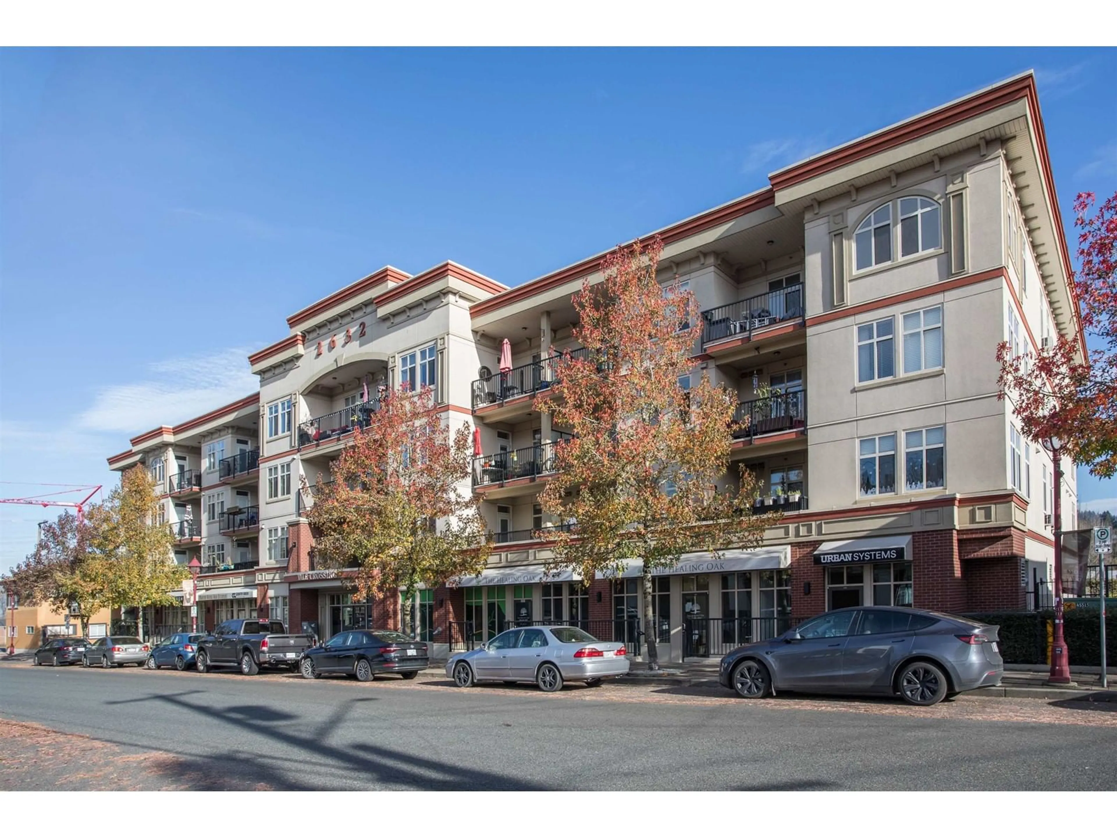 A pic from exterior of the house or condo, the front or back of building for 312 2632 PAULINE STREET, Abbotsford British Columbia V2S0C9