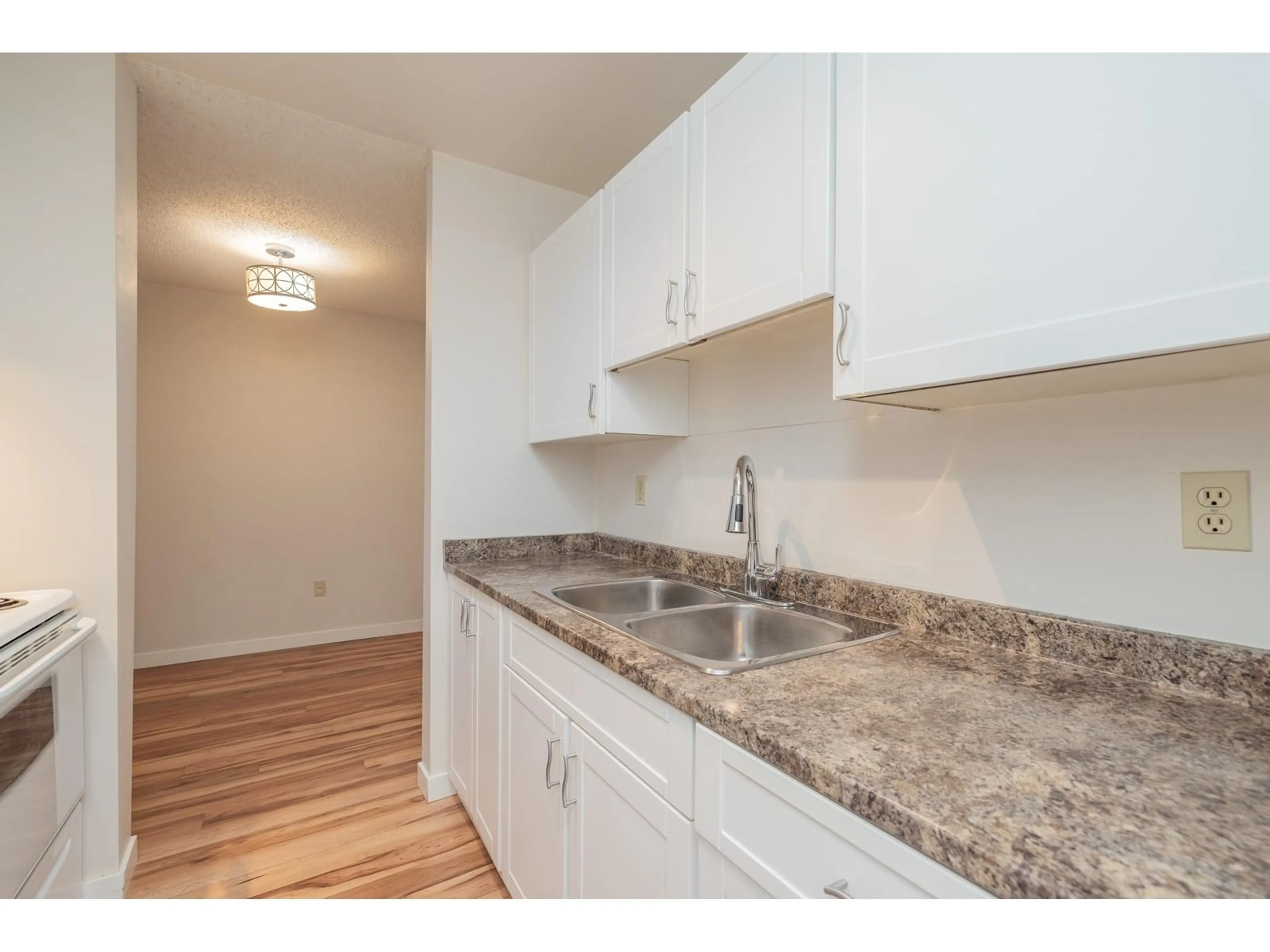 Standard kitchen, wood floors for 203 1850 E SOUTHMERE CRESCENT, Surrey British Columbia V4A6Y6