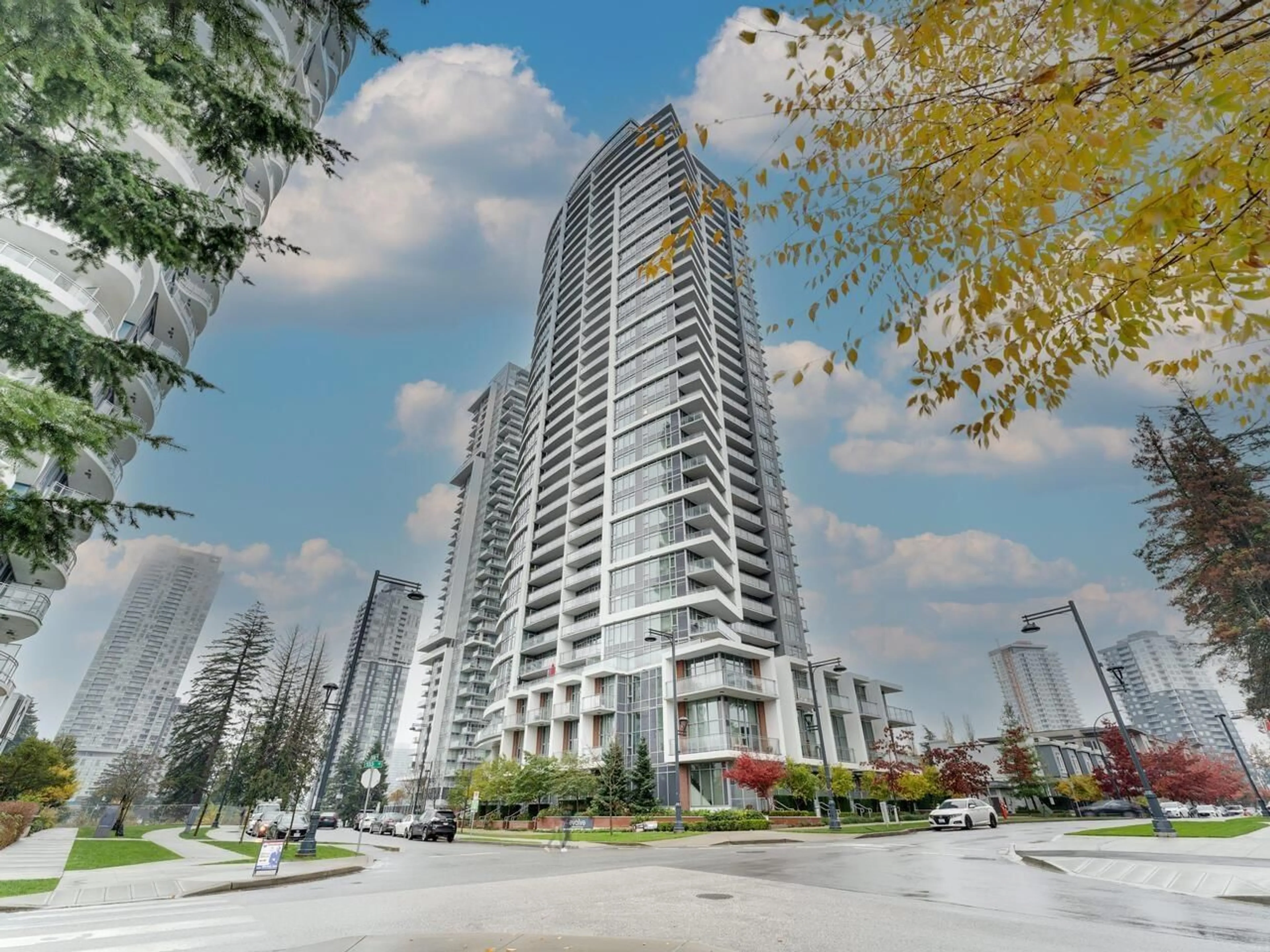 A pic from exterior of the house or condo, the view of city buildings for 2311 13308 CENTRAL AVENUE, Surrey British Columbia V3T0M4