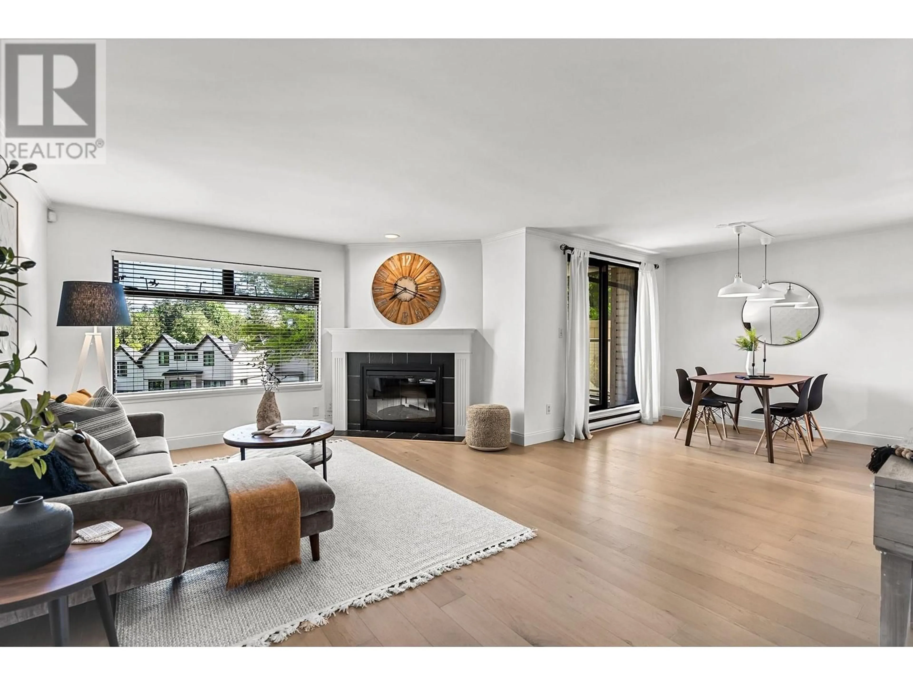 Living room, wood floors for 204 1005 W 7TH AVENUE, Vancouver British Columbia V6H1B2