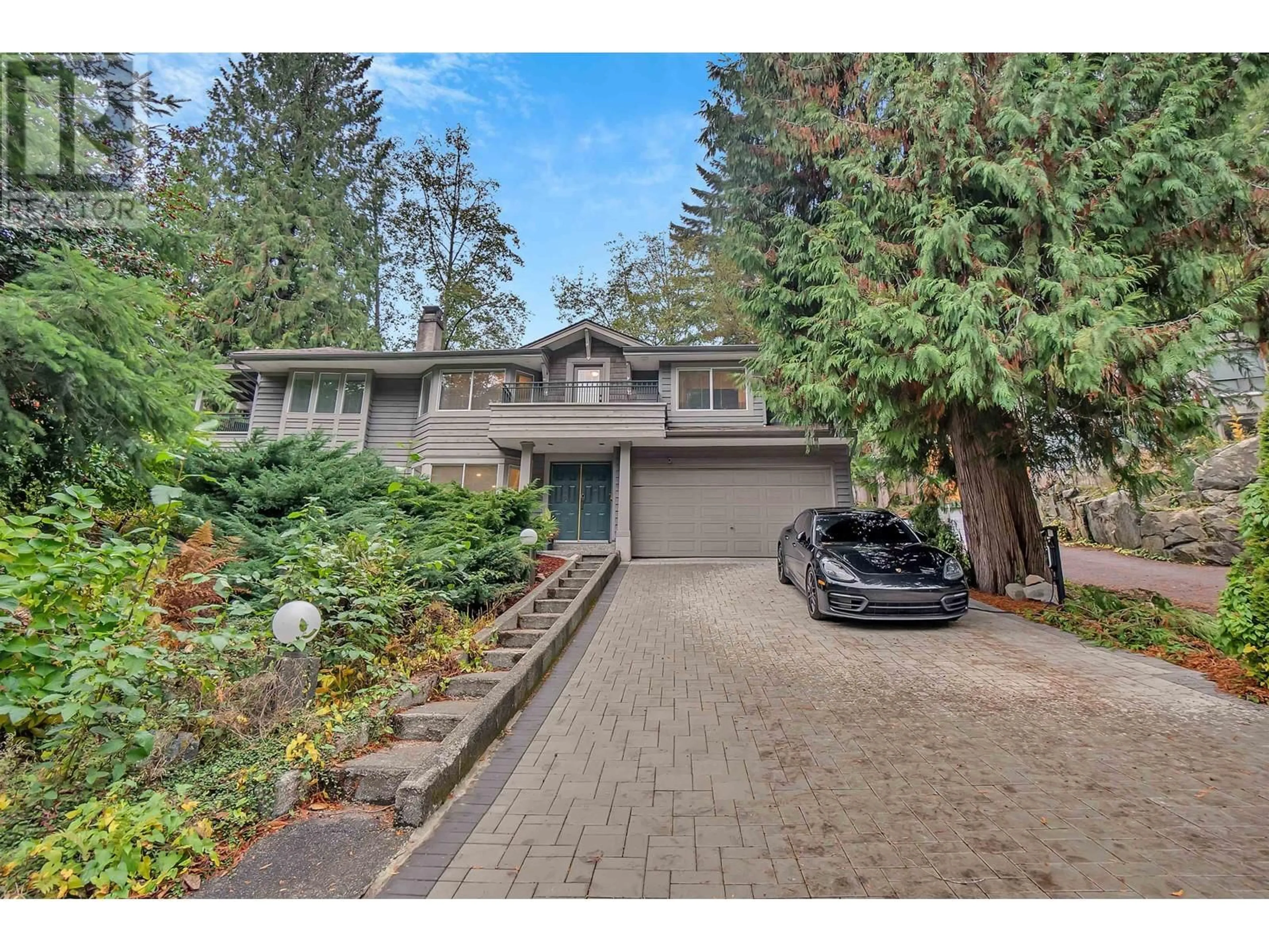 A pic from exterior of the house or condo, the street view for 4627 NORTHWOOD DRIVE, West Vancouver British Columbia V7S3A7