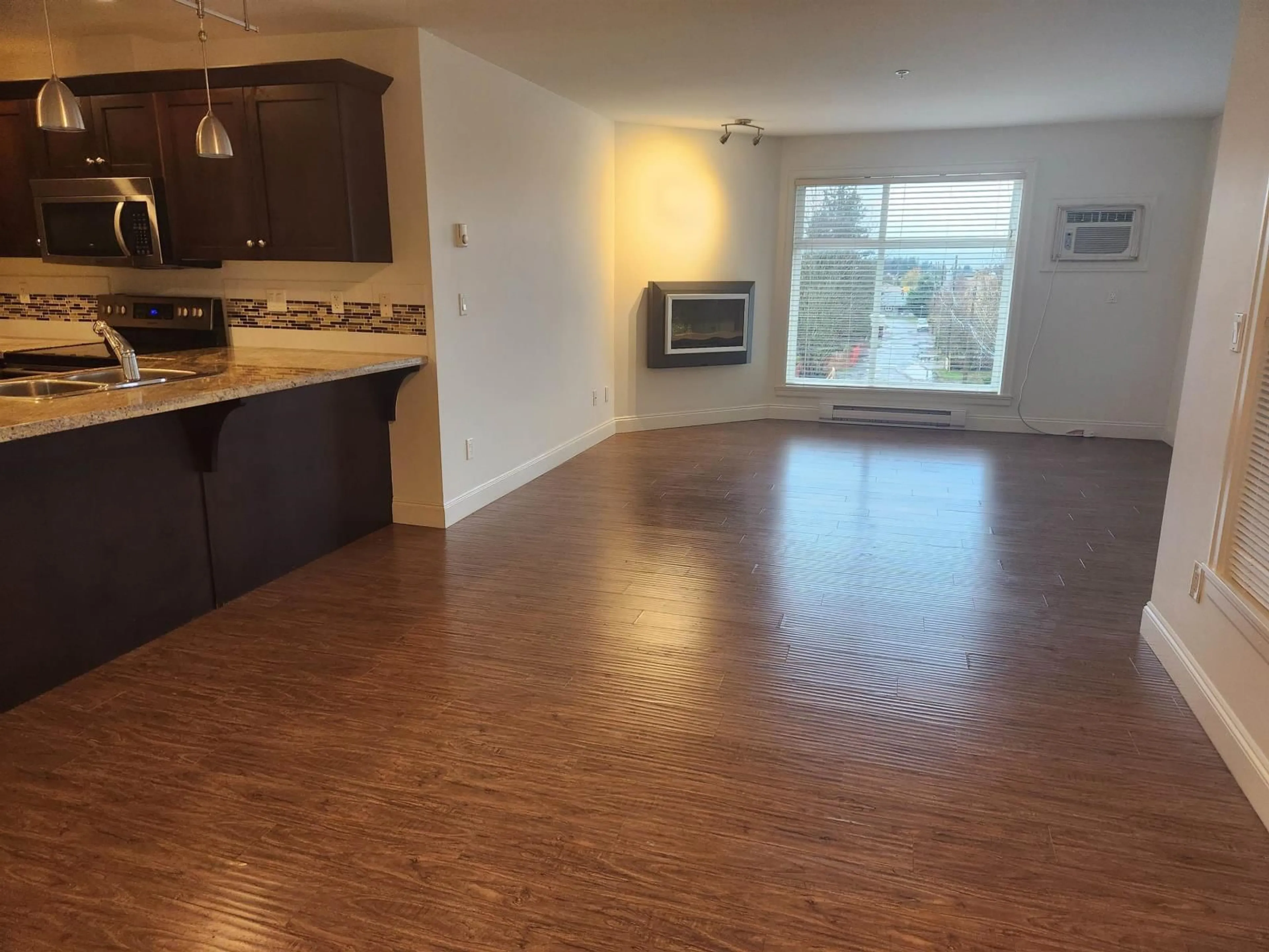 A pic of a room, wood floors for 304 45640 ALMA AVENUE|Vedder Crossing, Chilliwack British Columbia V2R0P8