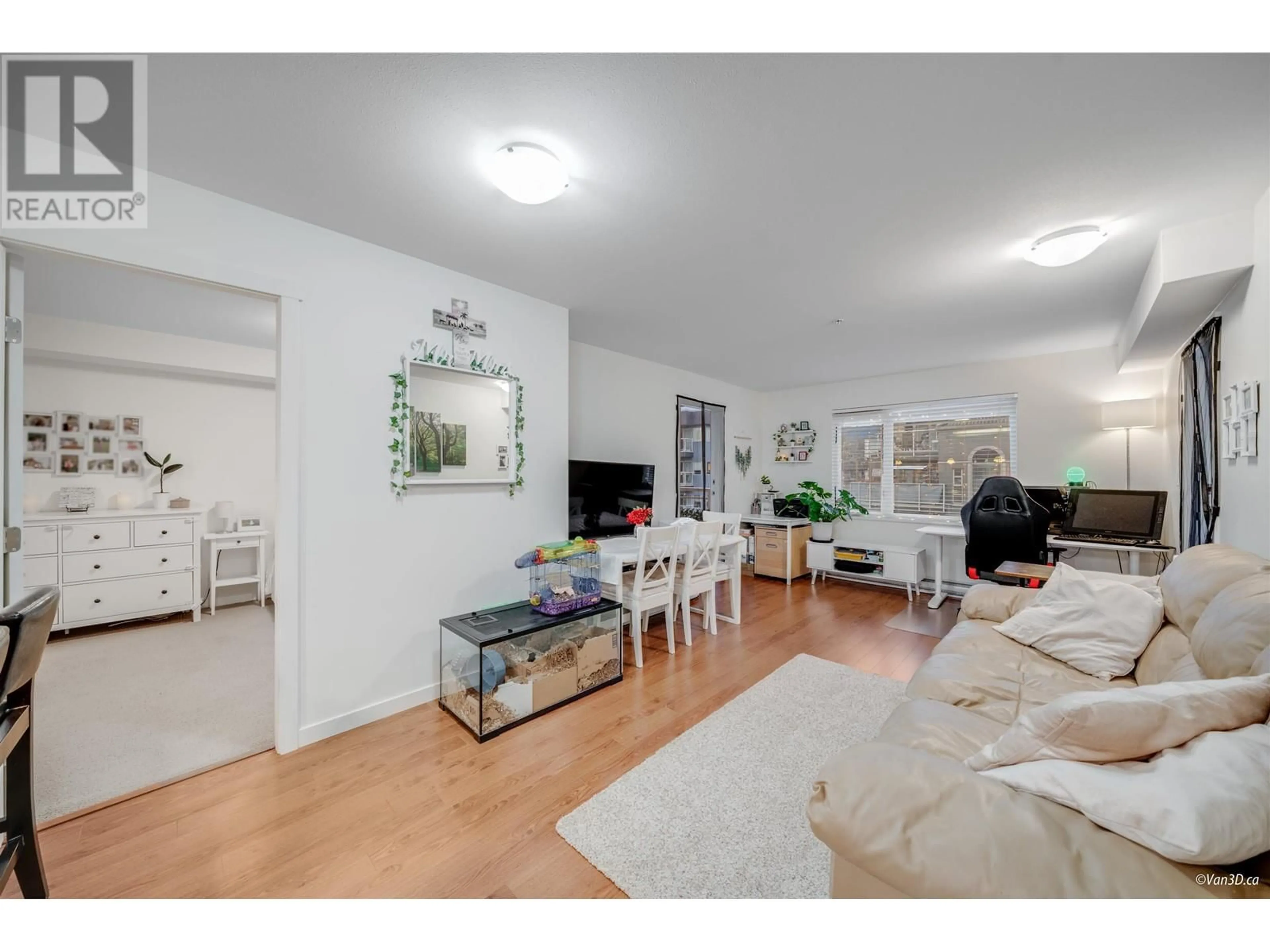 Living room, wood floors for 302 2373 ATKINS AVENUE, Port Coquitlam British Columbia V3C1Y7