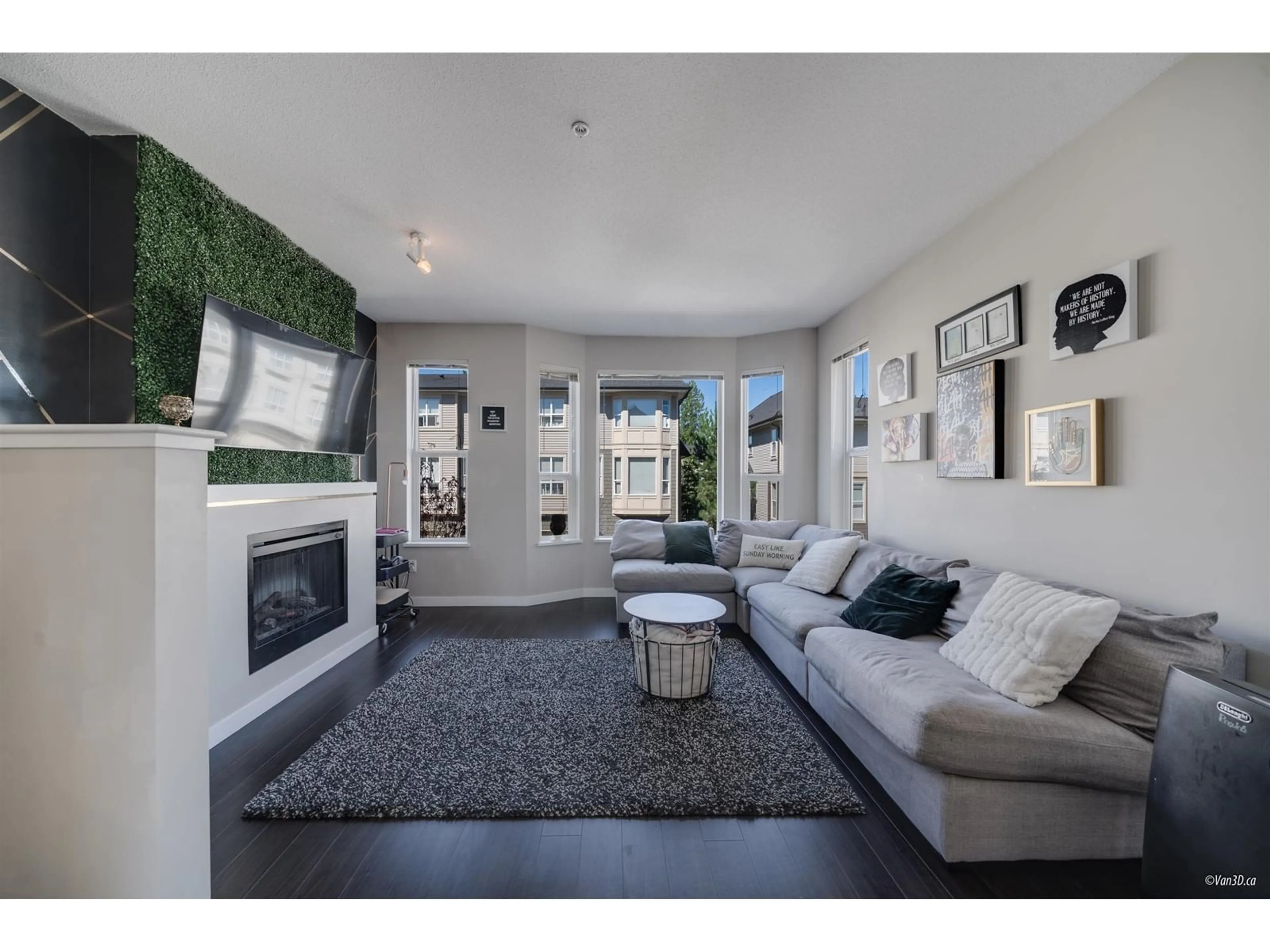 Living room, wood floors for 63 7938 209 STREET, Langley British Columbia V2Y0K1