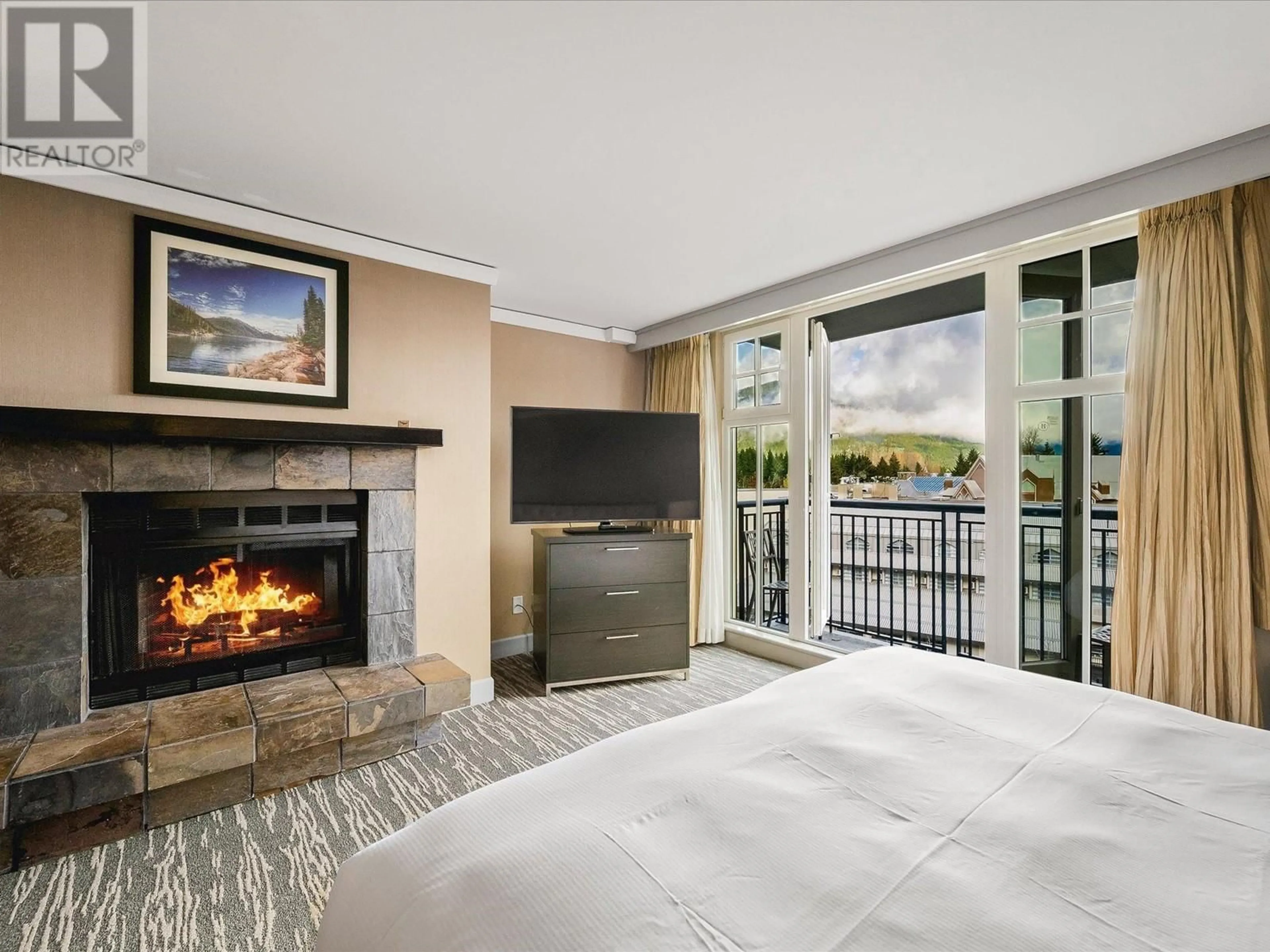 A pic of a room for 529/531 4050 WHISTLER WAY, Whistler British Columbia V8E1H9