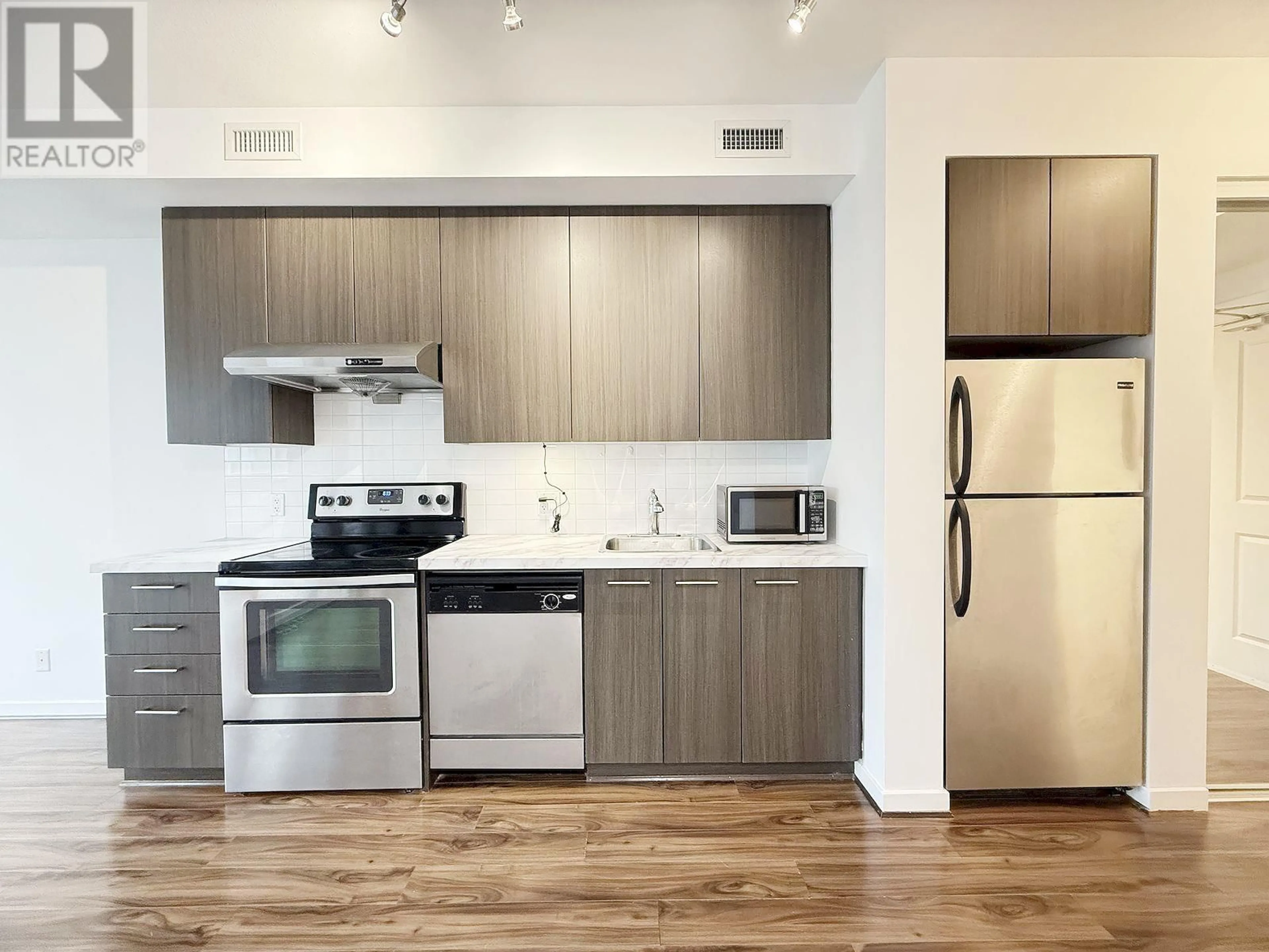 Standard kitchen, wood floors for 382 4133 STOLBERG STREET, Richmond British Columbia V6X0J3