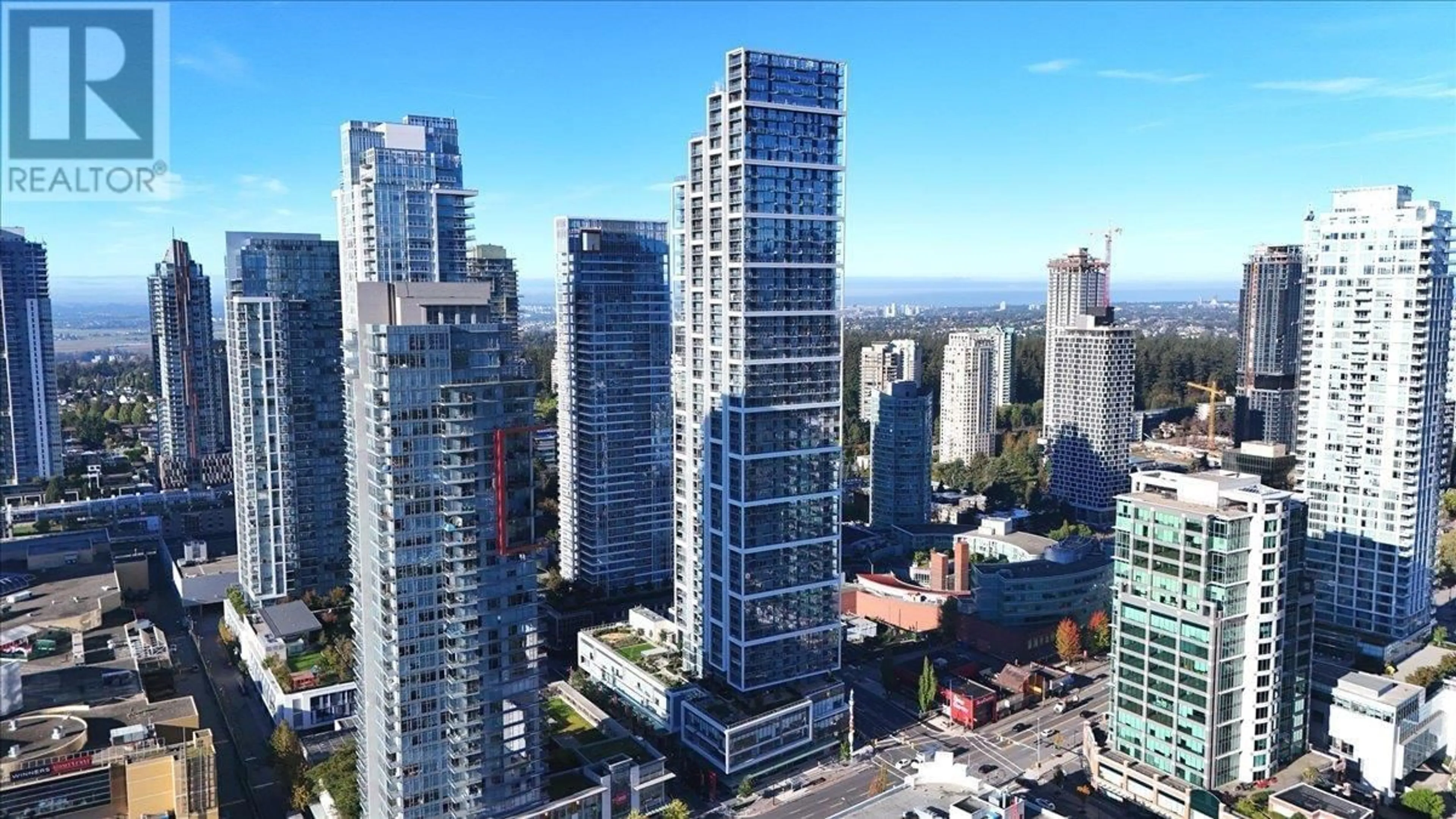 A pic from exterior of the house or condo, the view of city buildings for 3302 6000 MCKAY AVENUE, Burnaby British Columbia V5H0K2