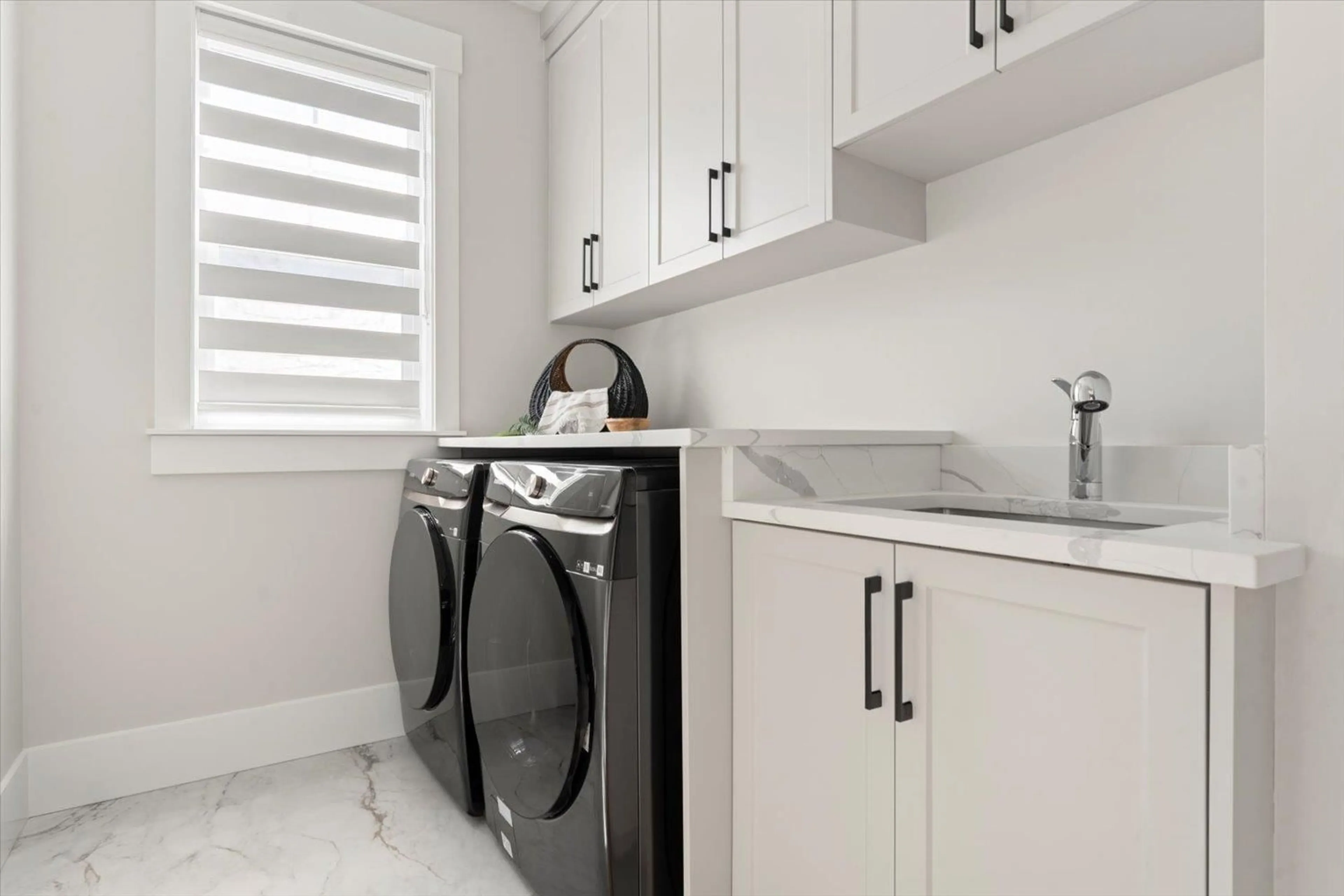 Laundry room for 43352 BLUE GROUSE LANE, Lindell Beach British Columbia V2R0X8