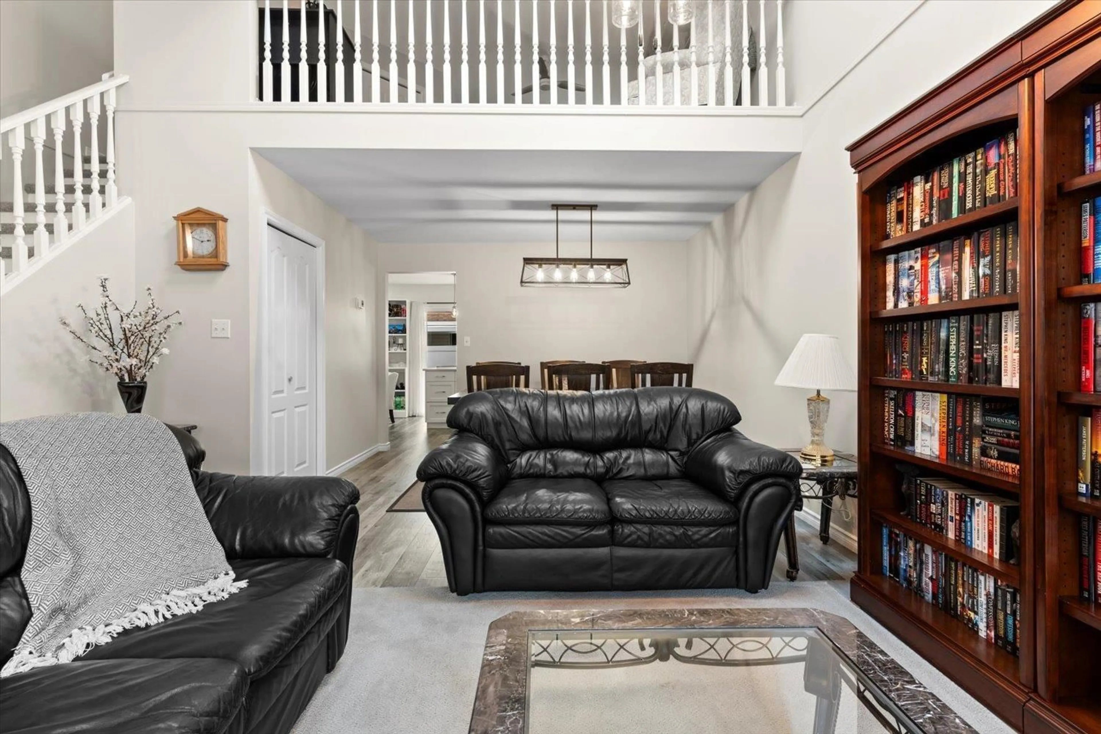 Living room, carpet floors for 20 45175 WELLS ROAD, Chilliwack British Columbia V2R3K7