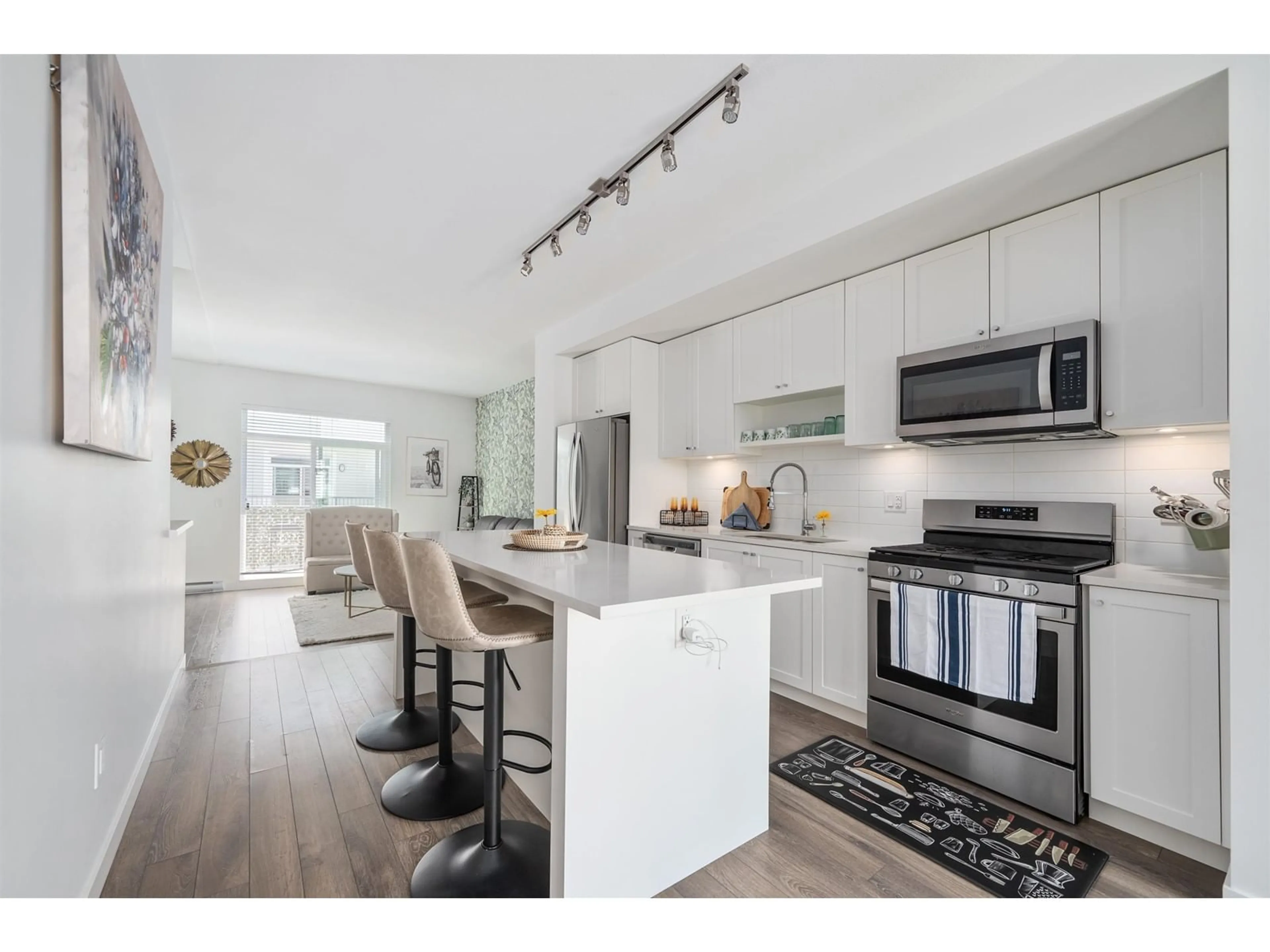 Open concept kitchen, unknown for 78 16678 25 AVENUE, Surrey British Columbia V3Z0Z2